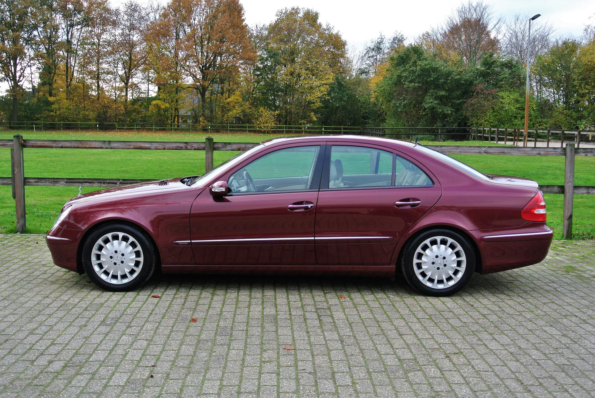 Foto van Mercedes-Benz E 500