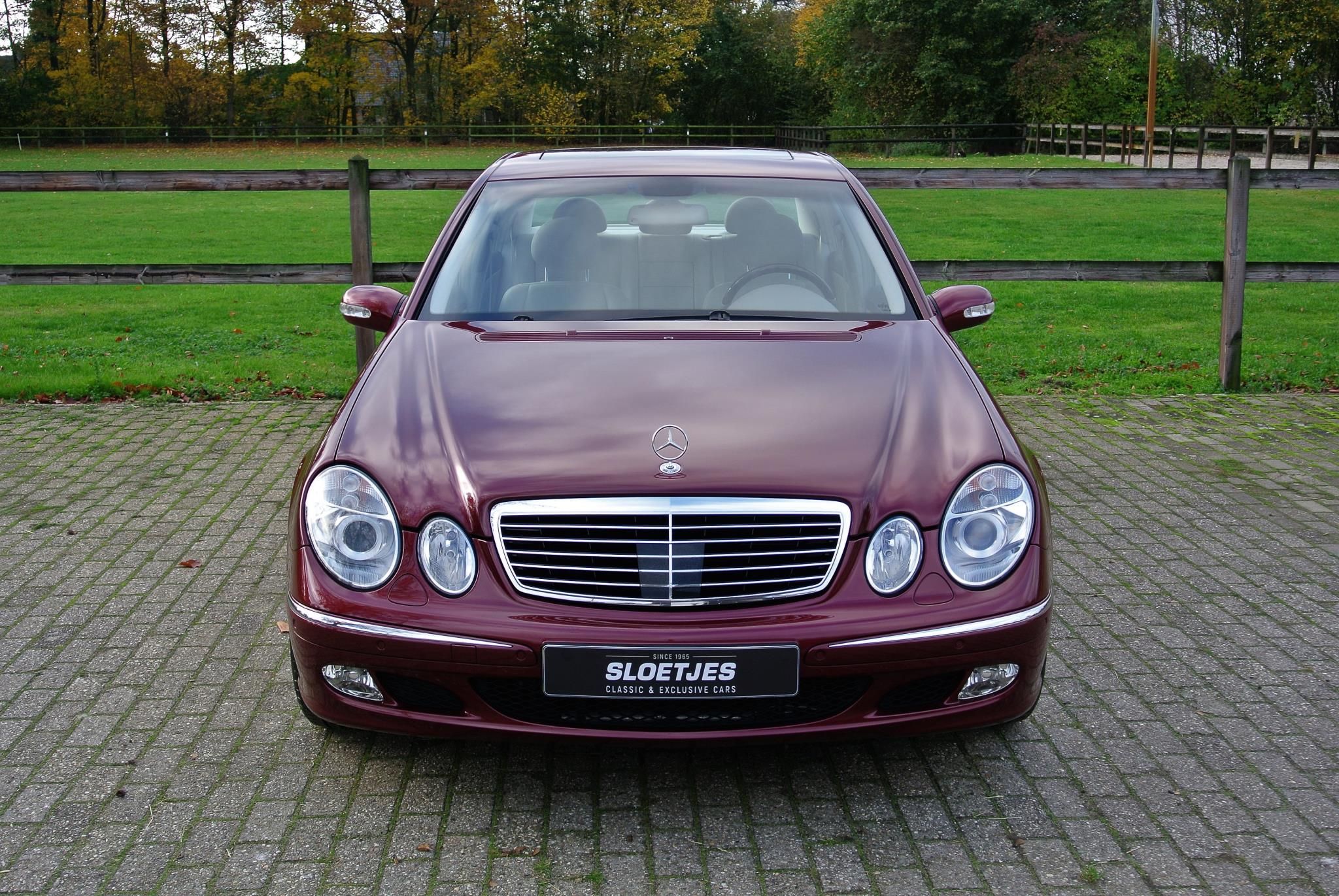Foto van Mercedes-Benz E 500