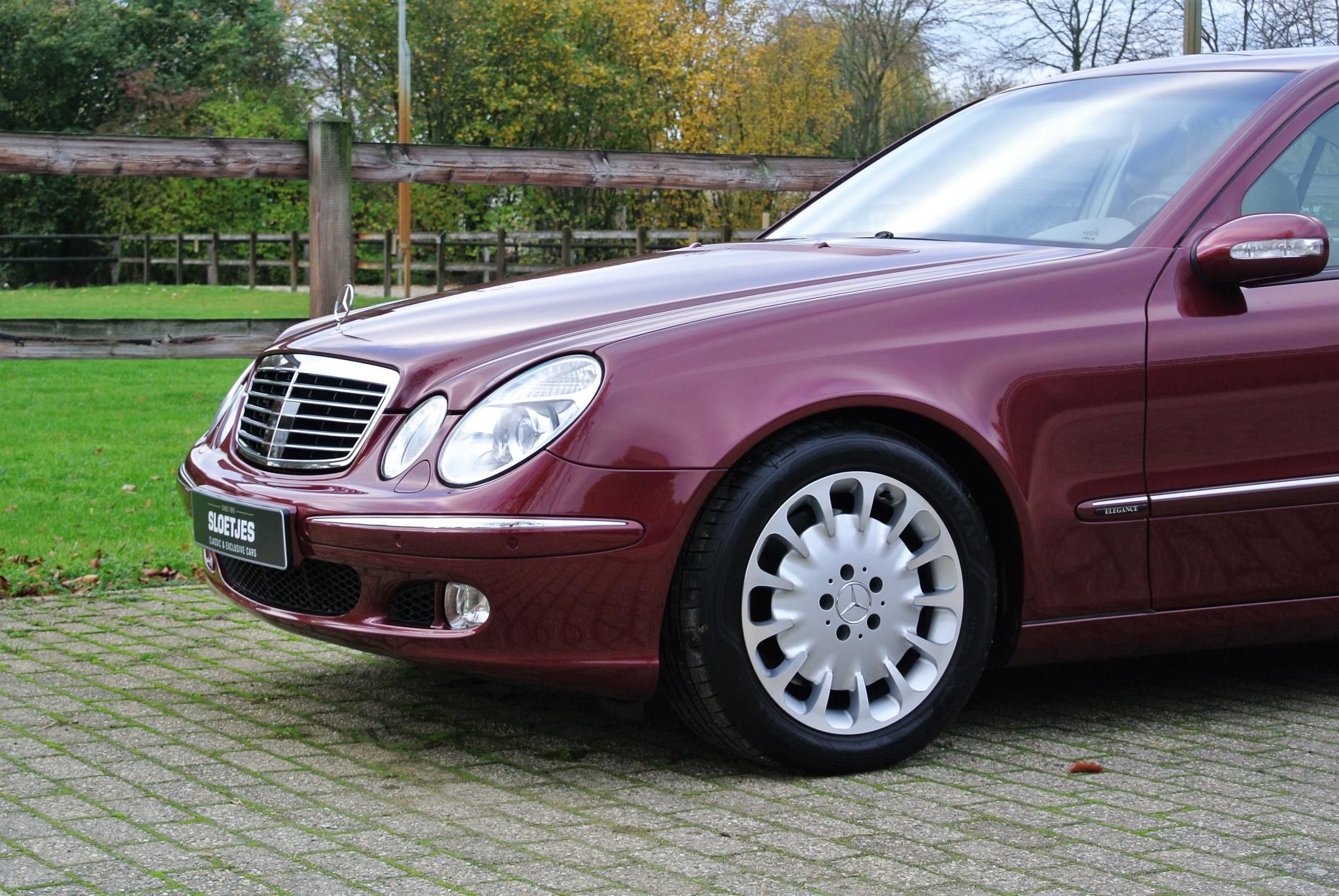 Foto van Mercedes-Benz E 500