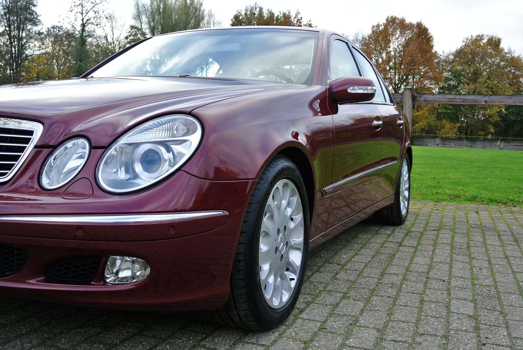 Foto van Mercedes-Benz E 500