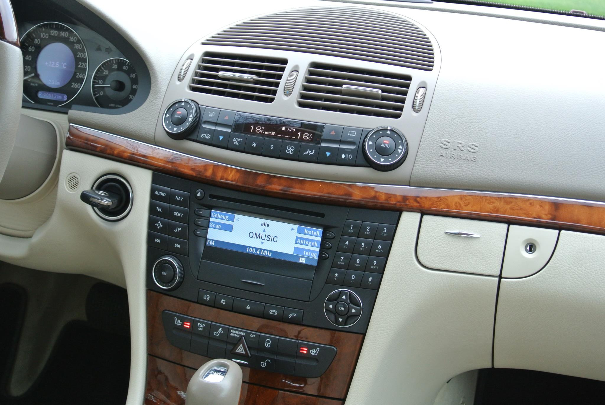 Foto van Mercedes-Benz E 500
