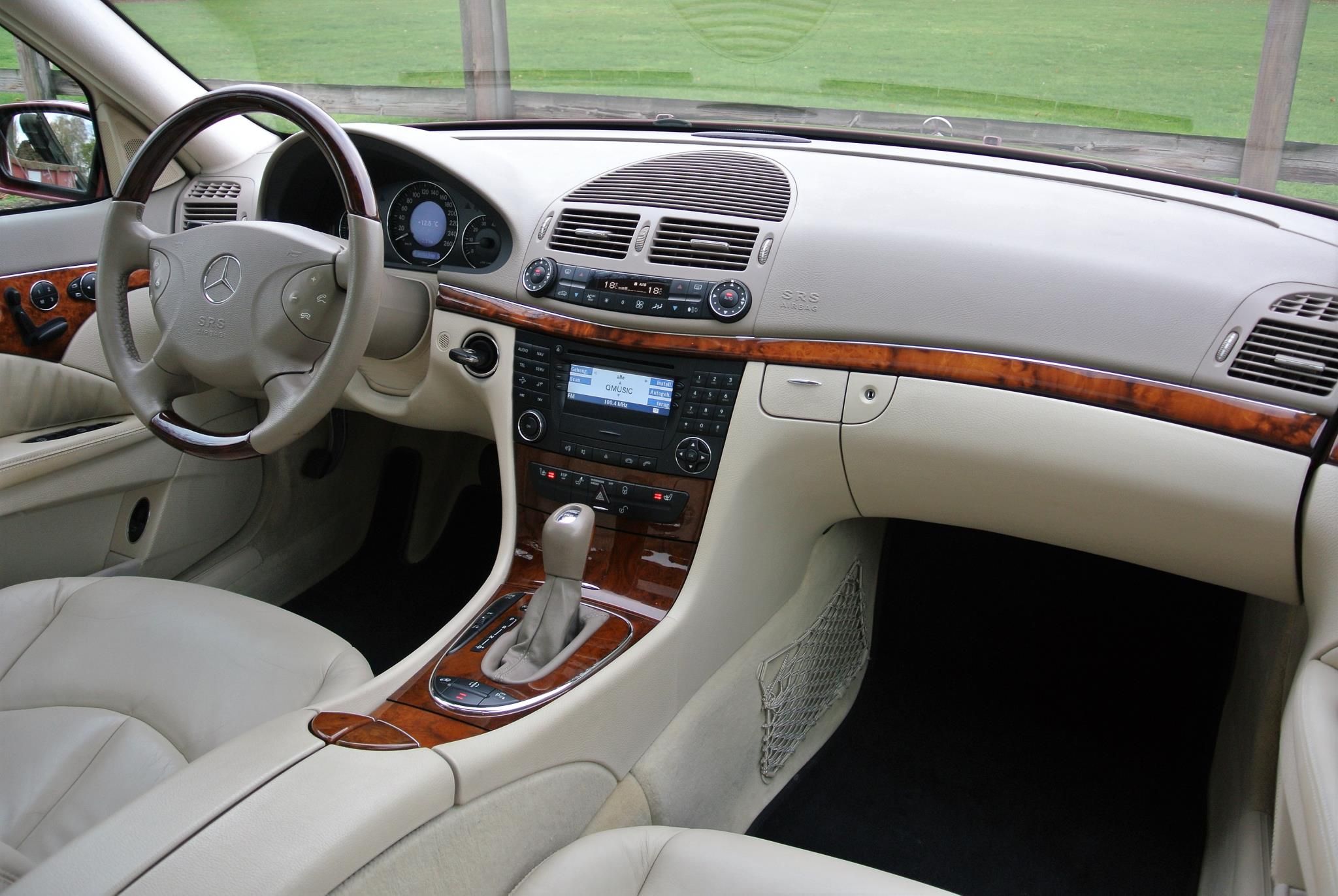 Foto van Mercedes-Benz E 500