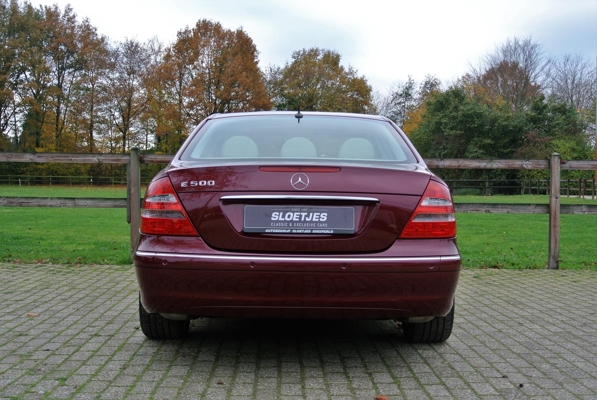 Foto van Mercedes-Benz E 500
