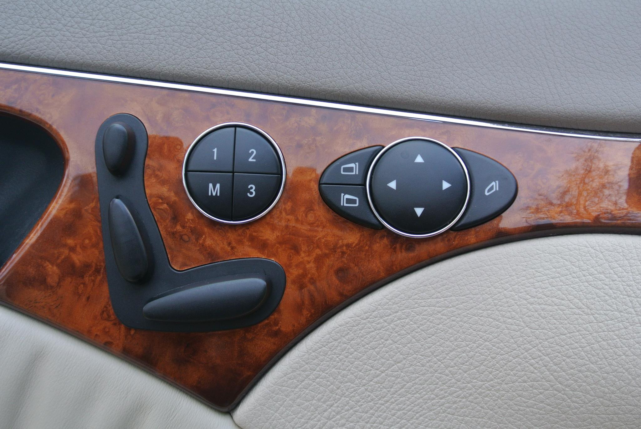 Foto van Mercedes-Benz E 500