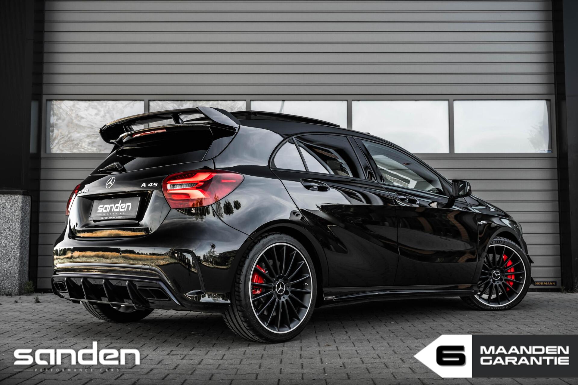 Foto van Mercedes-Benz AMG A 45