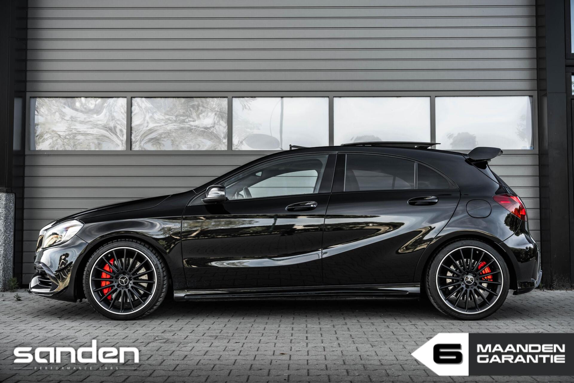 Foto van Mercedes-Benz AMG A 45