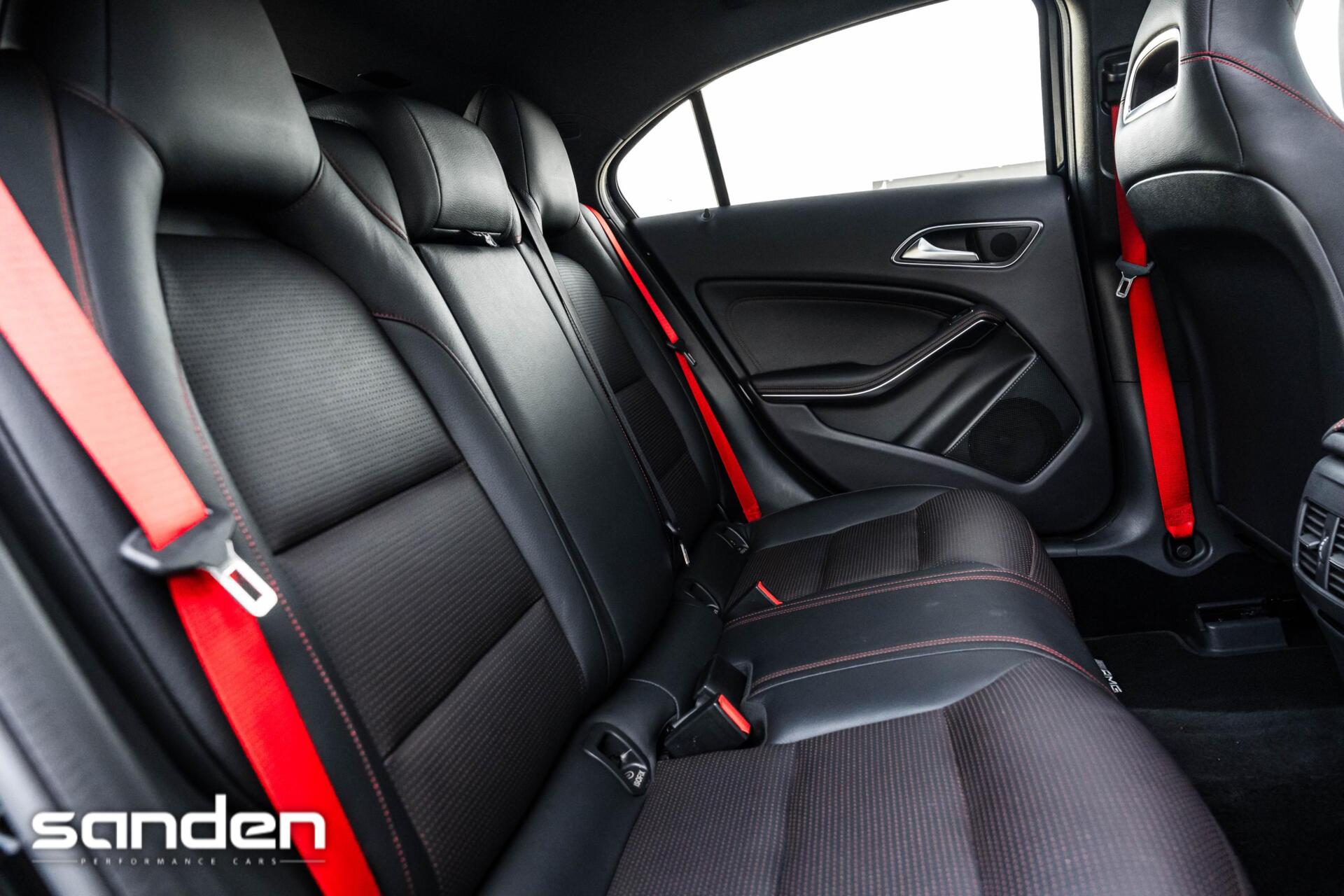 Foto van Mercedes-Benz AMG A 45