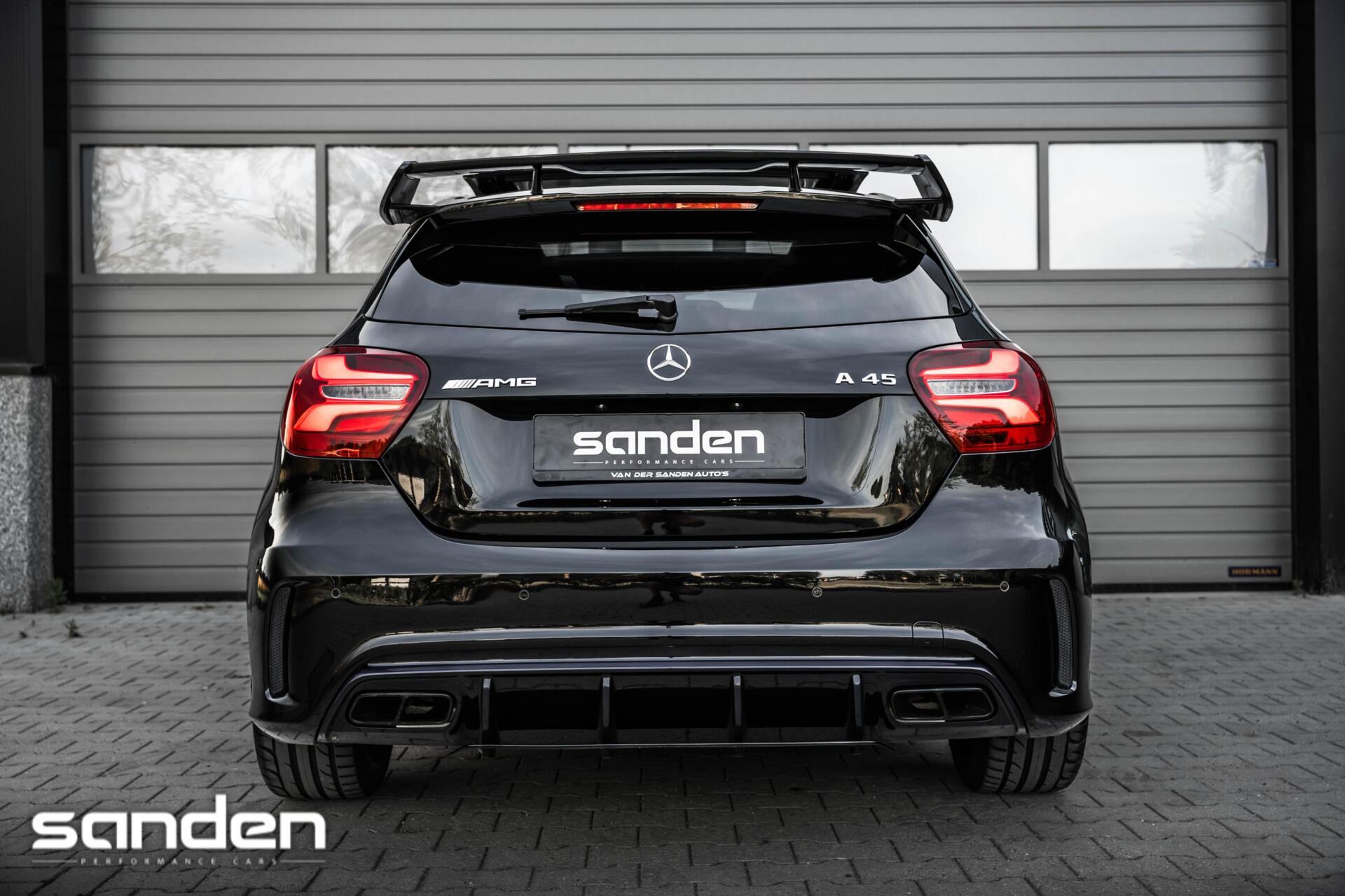 Foto van Mercedes-Benz AMG A 45