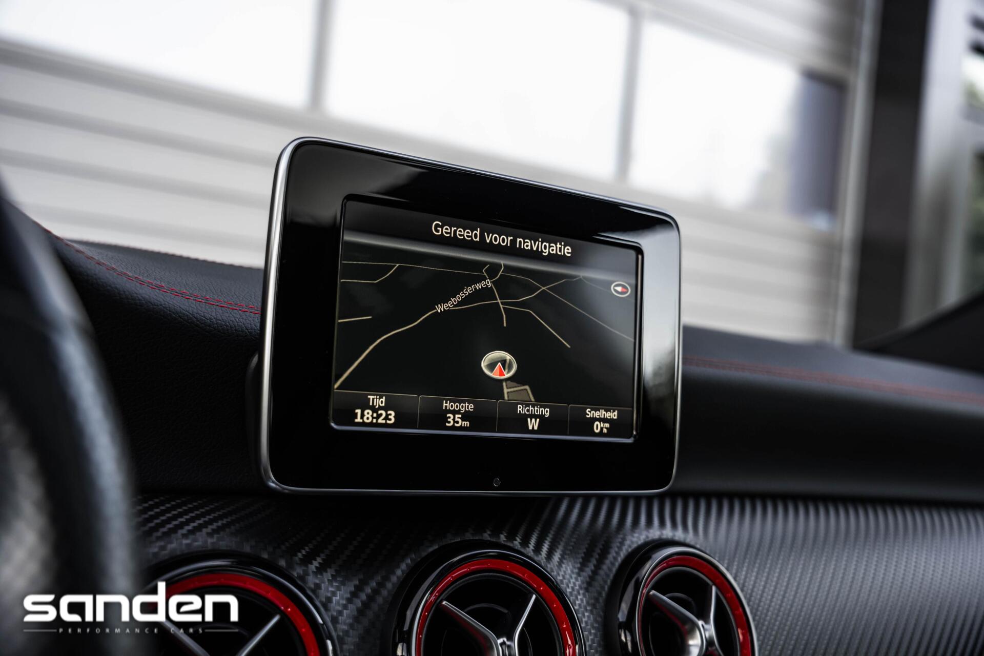 Foto van Mercedes-Benz AMG A 45