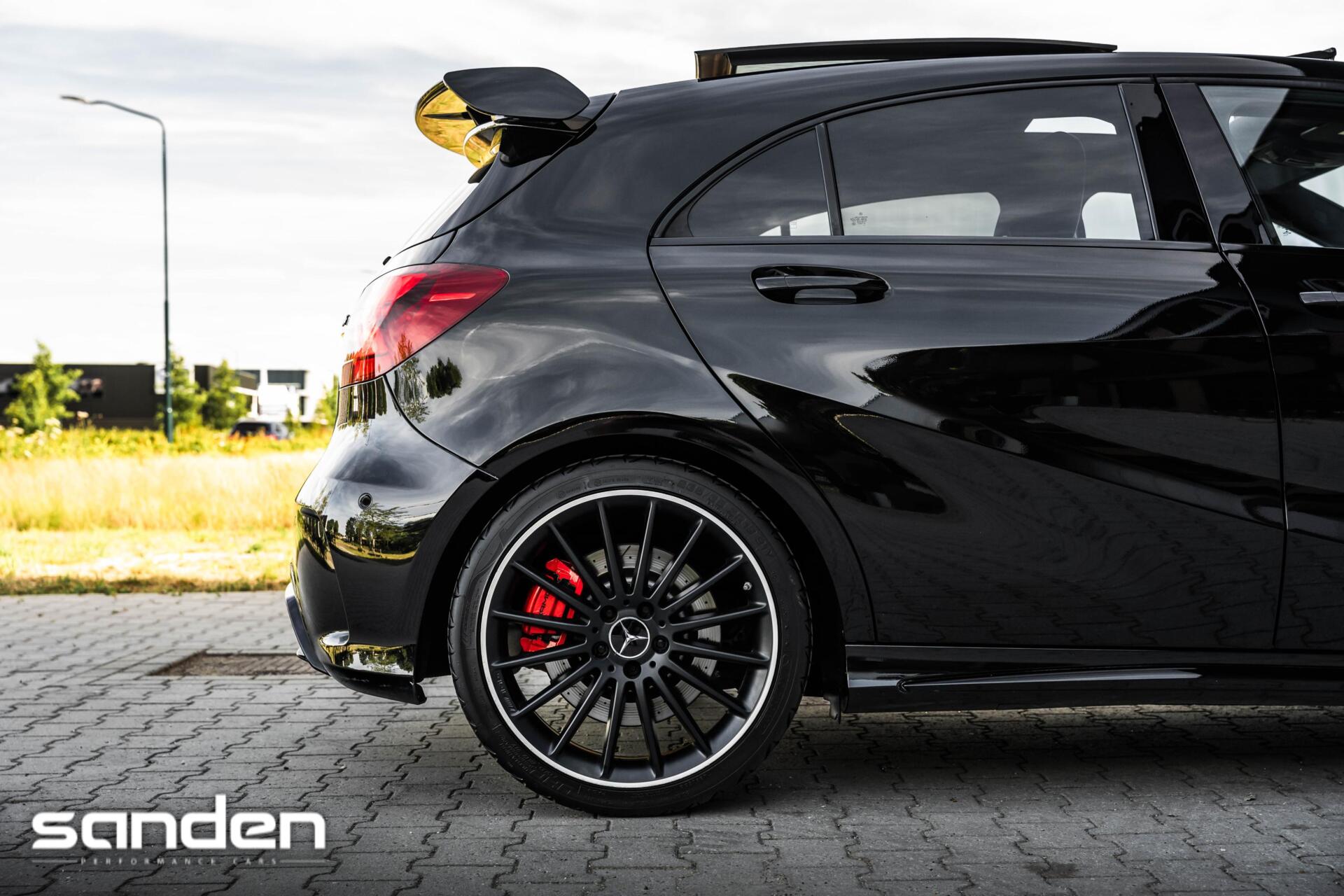 Foto van Mercedes-Benz AMG A 45