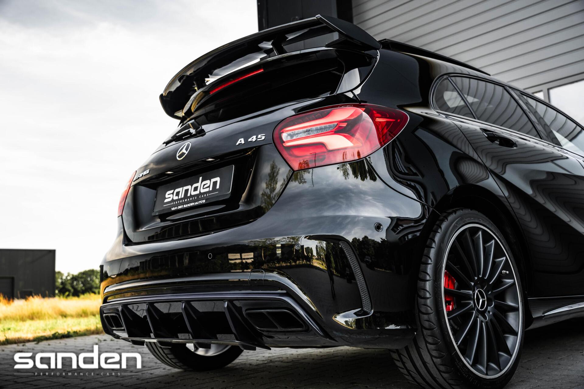Foto van Mercedes-Benz AMG A 45