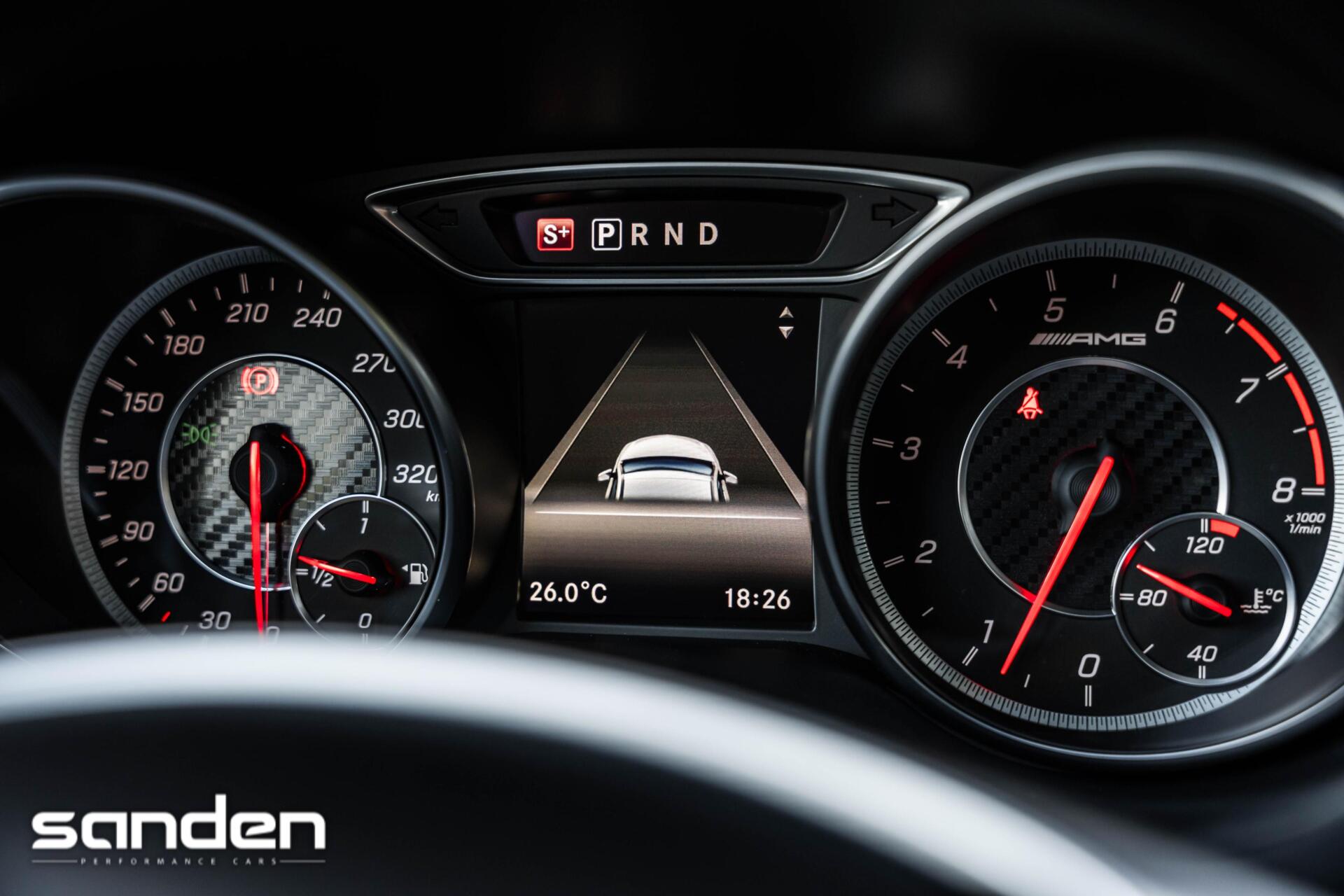 Foto van Mercedes-Benz AMG A 45