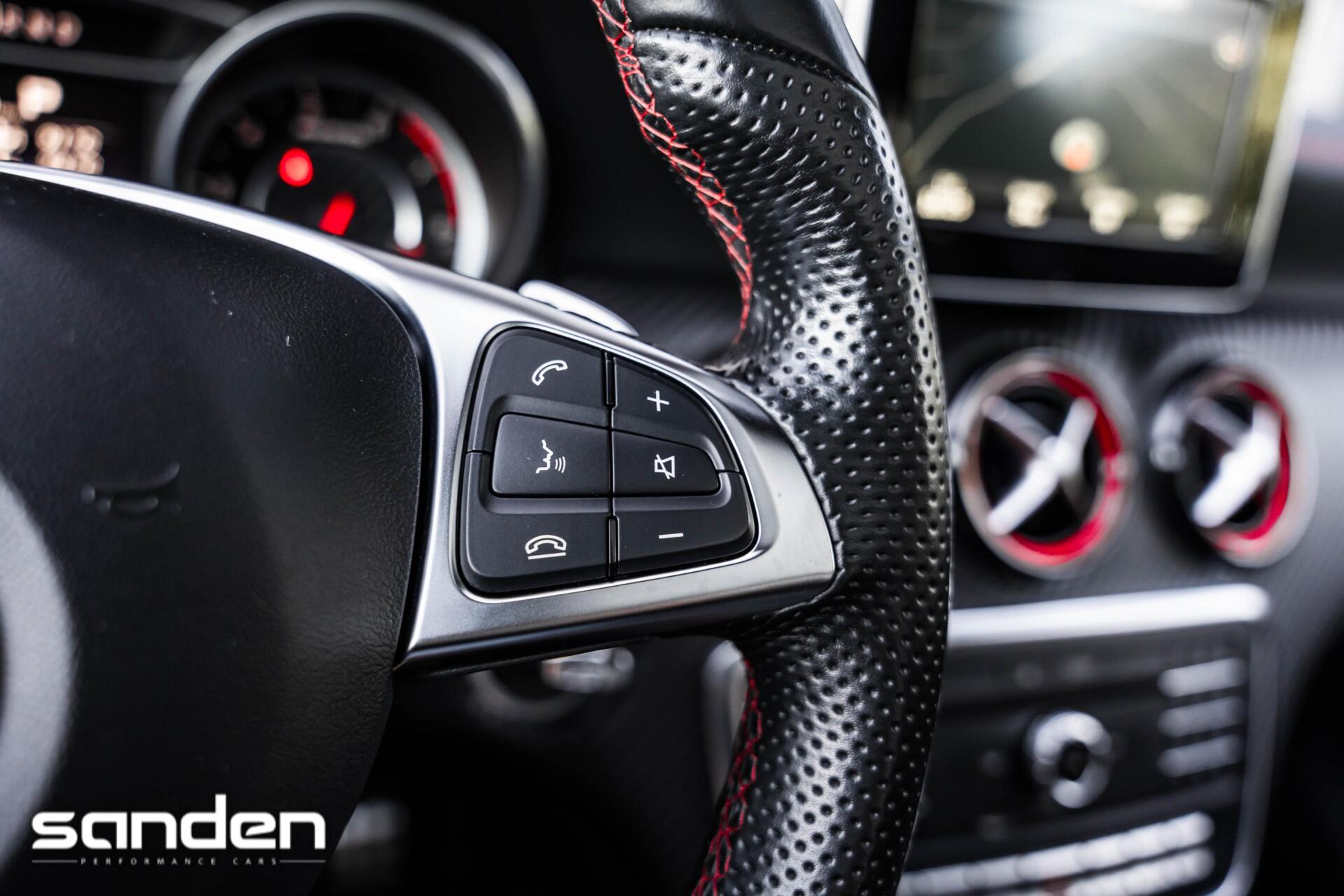 Foto van Mercedes-Benz AMG A 45