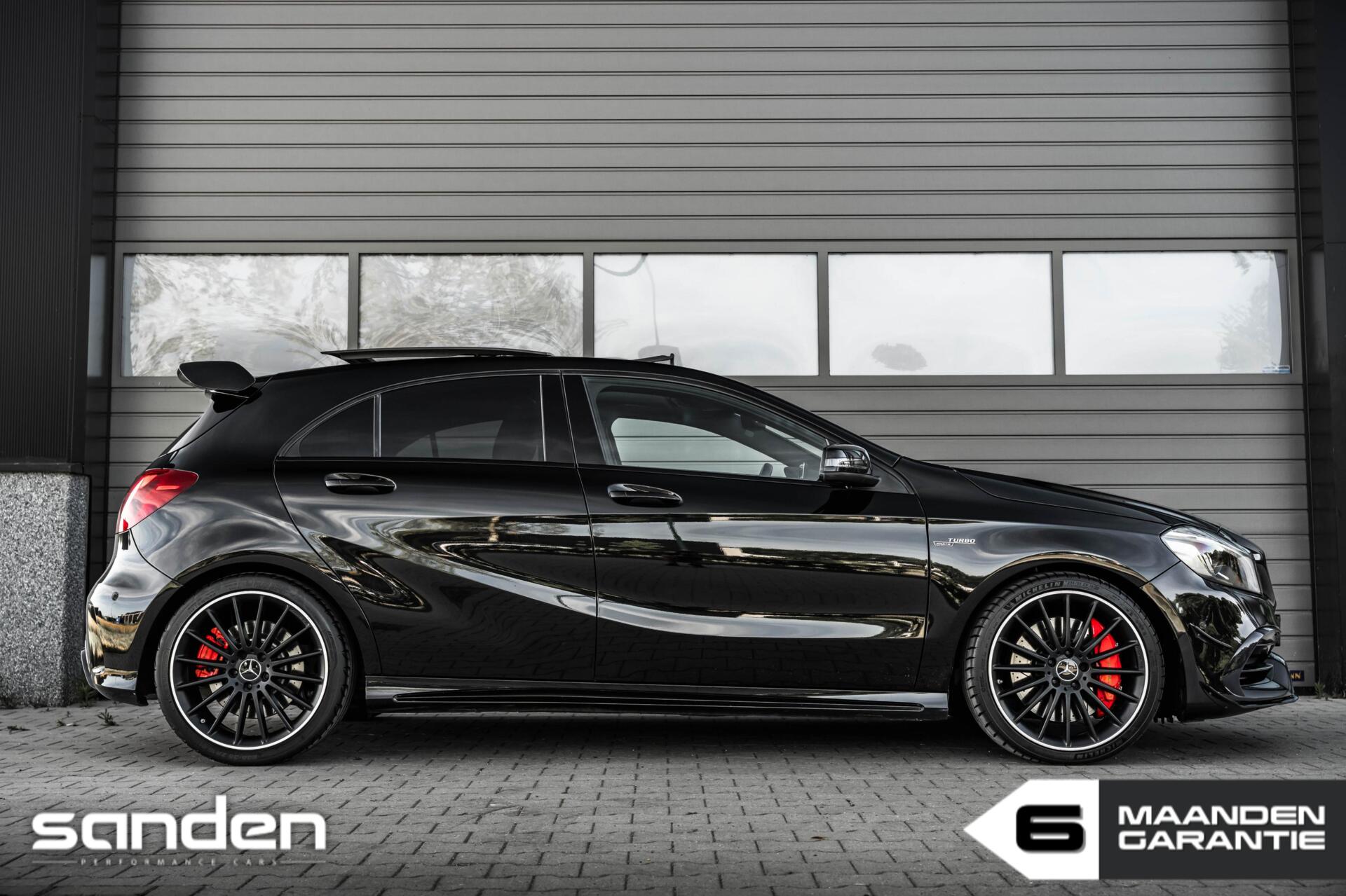 Foto van Mercedes-Benz AMG A 45