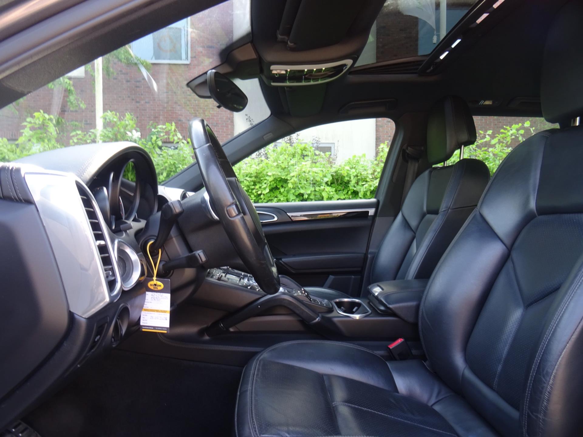 Foto van Porsche Cayenne S
