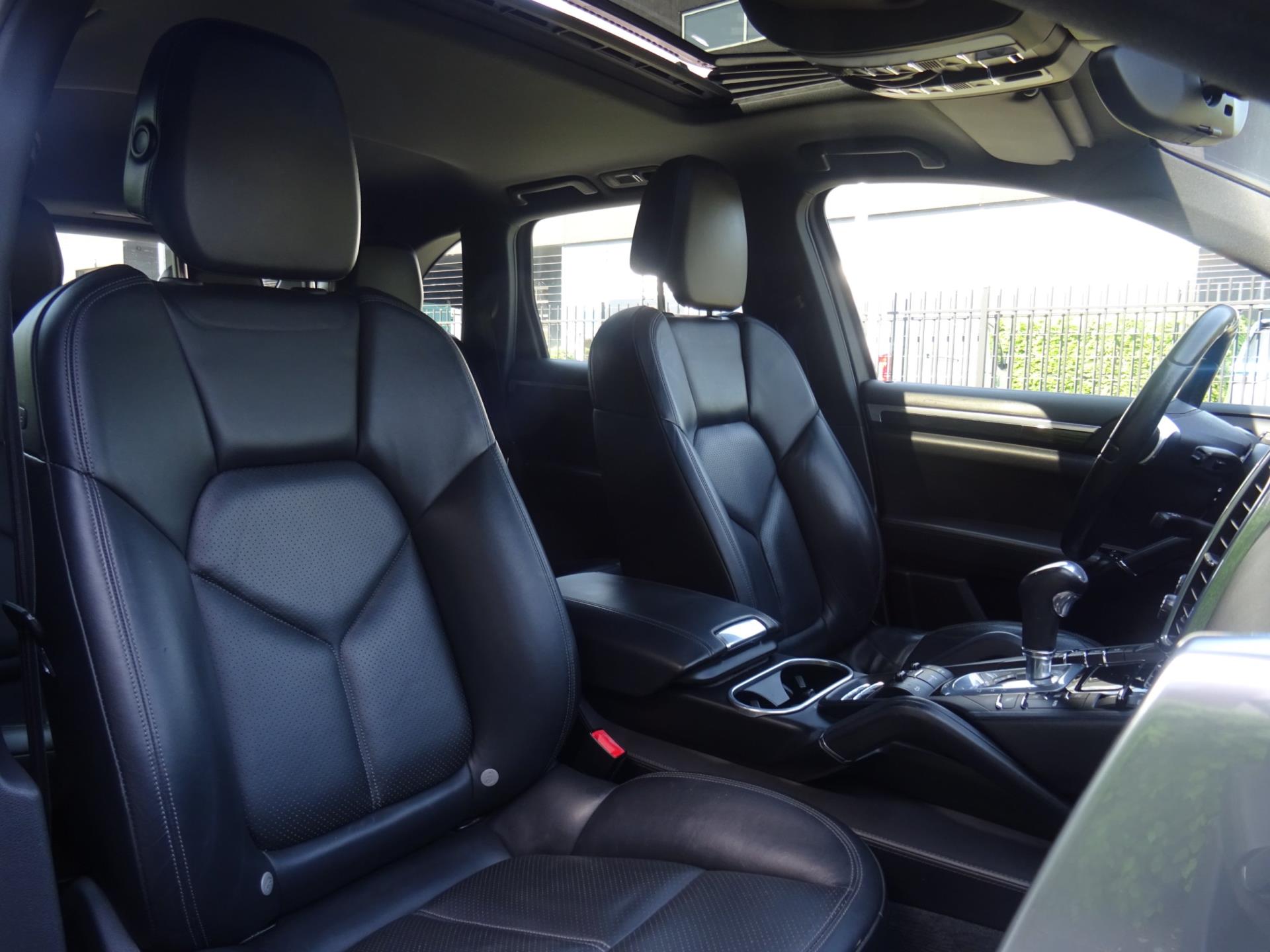 Foto van Porsche Cayenne S