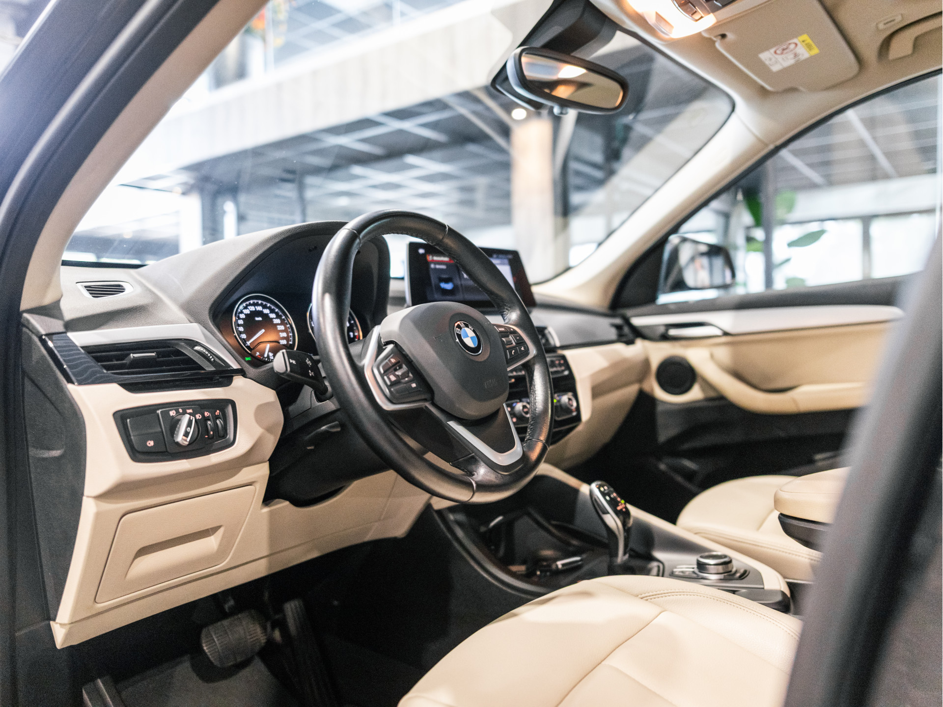 Foto van BMW X1 Sdrive20i
