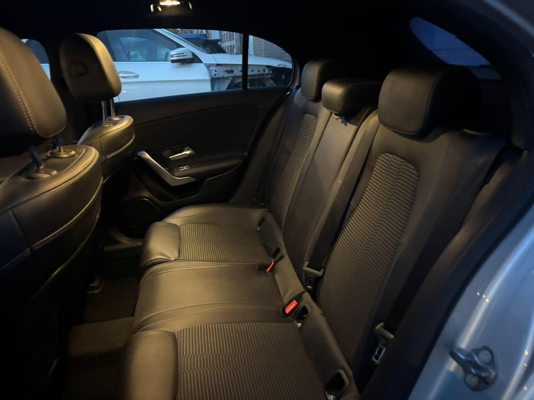 Foto van Mercedes-Benz A 200