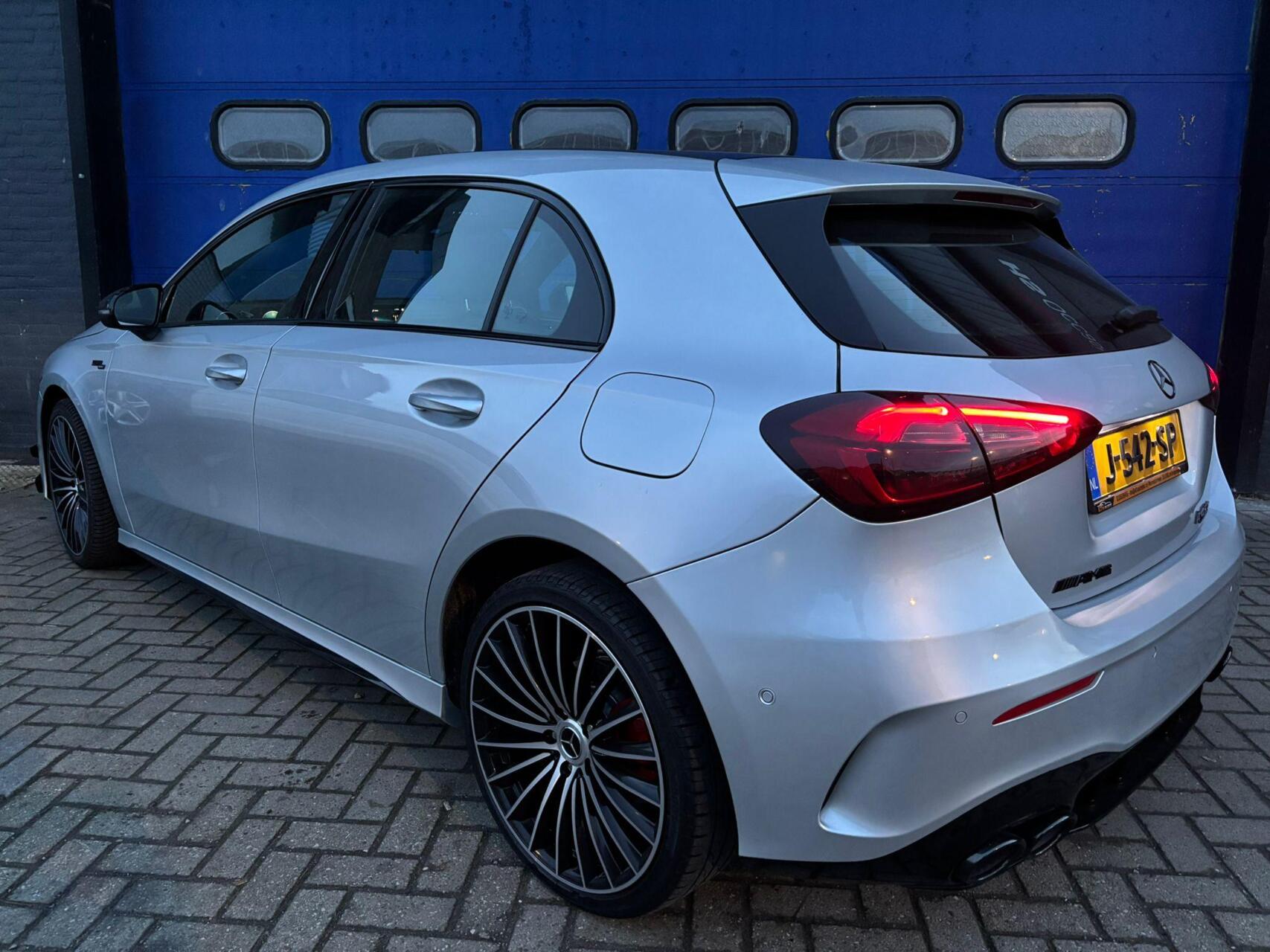 Foto van Mercedes-Benz A 200