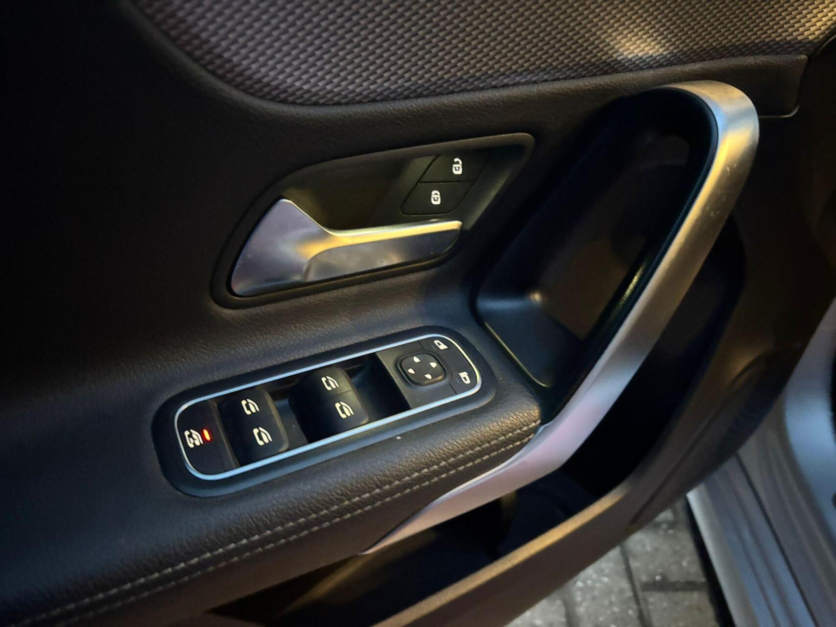 Foto van Mercedes-Benz A 200