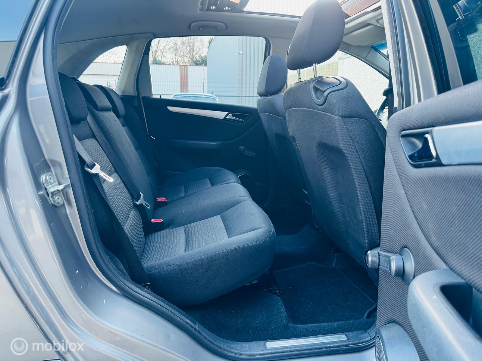 Foto van Mercedes-Benz B 170