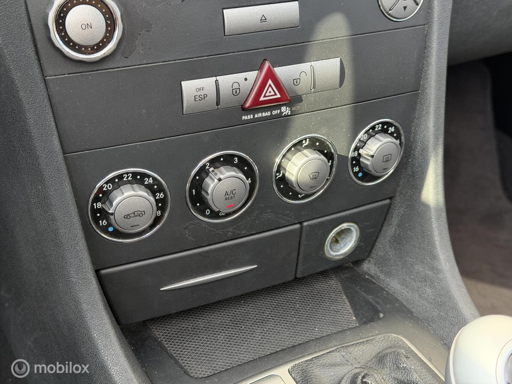 Foto van Mercedes-Benz SLK 280