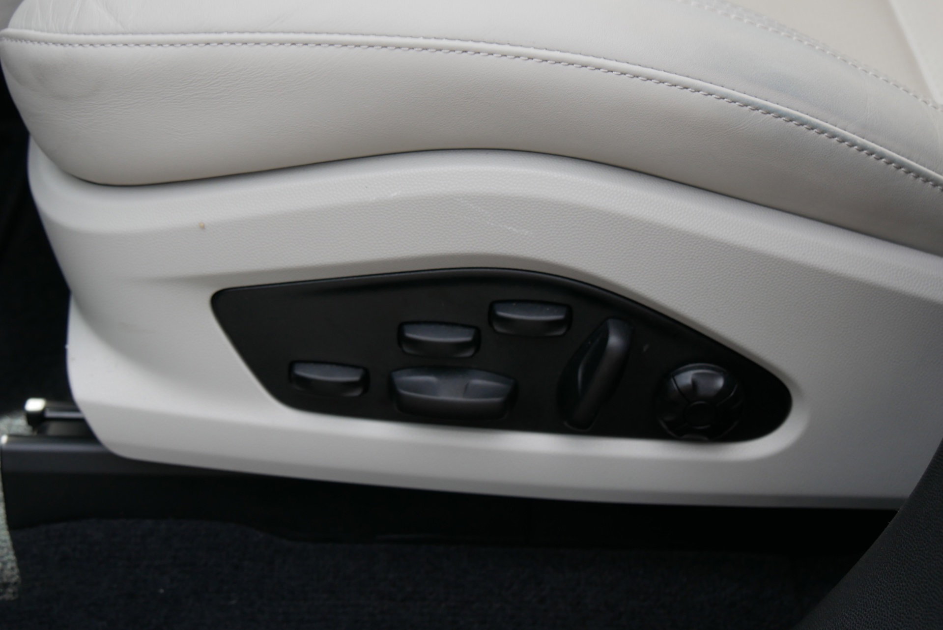 Foto van Porsche Macan 4