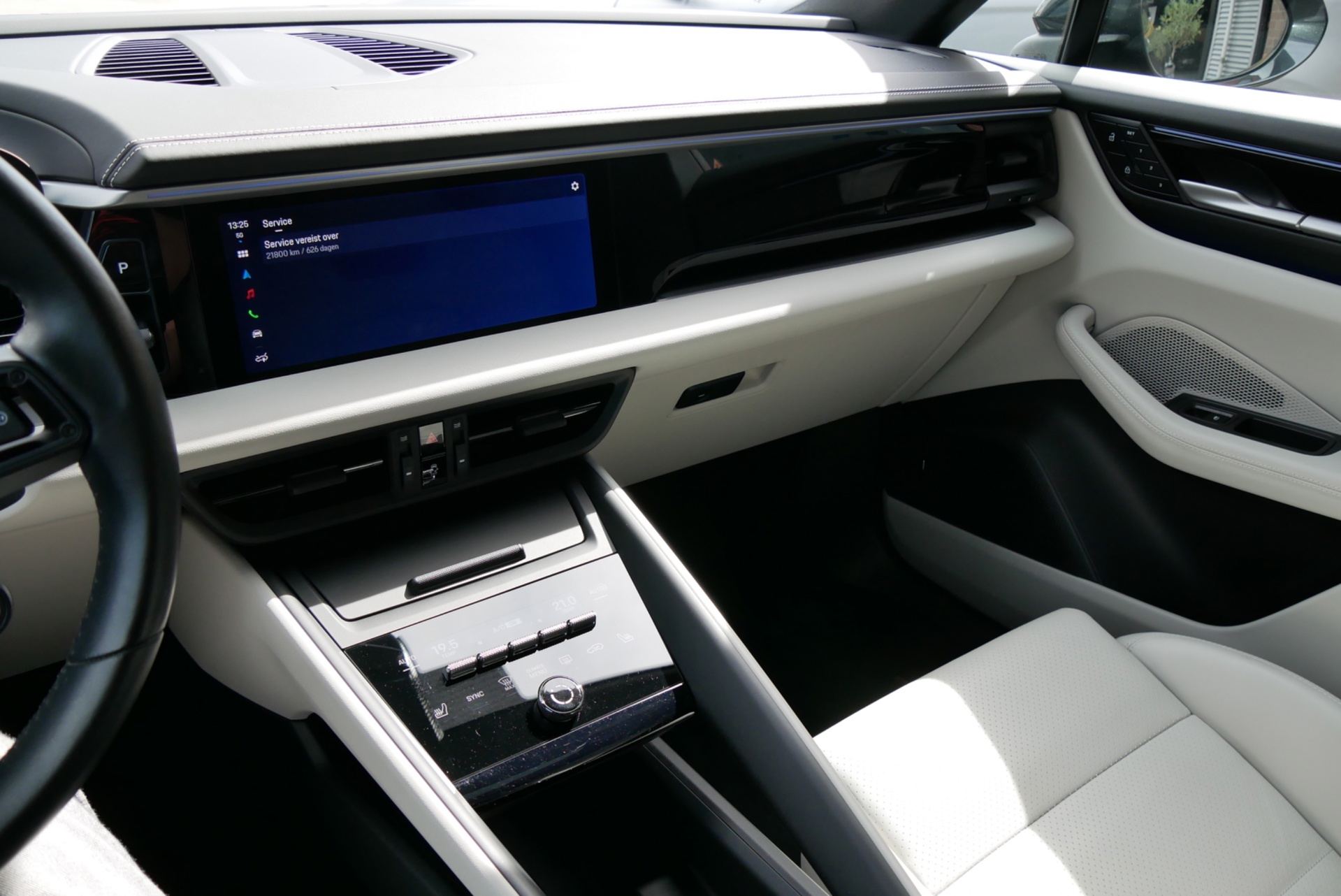 Foto van Porsche Macan 4