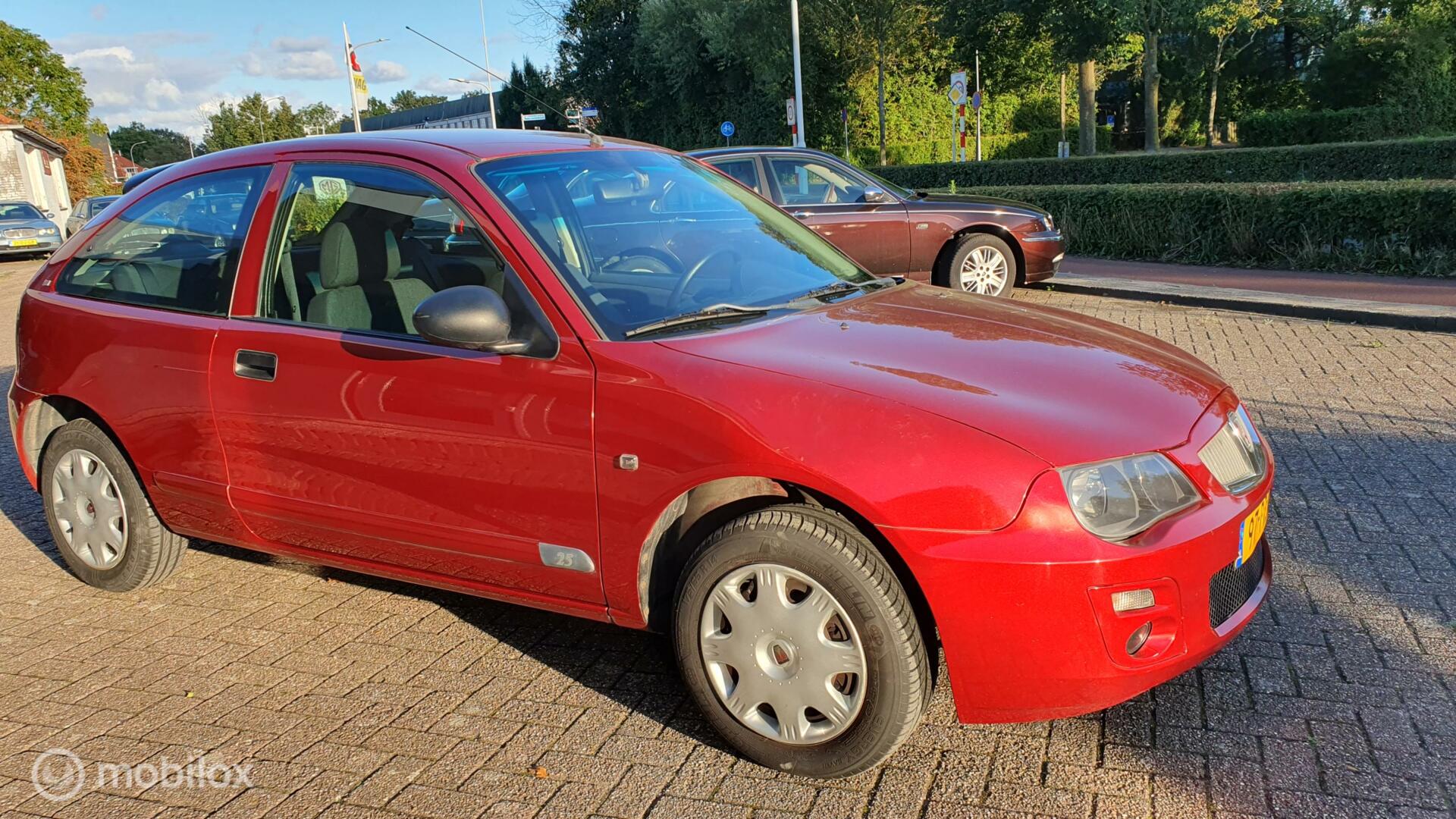Foto van Rover 25