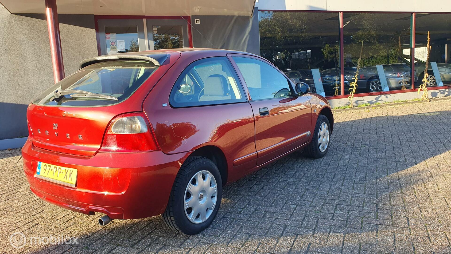 Foto van Rover 25
