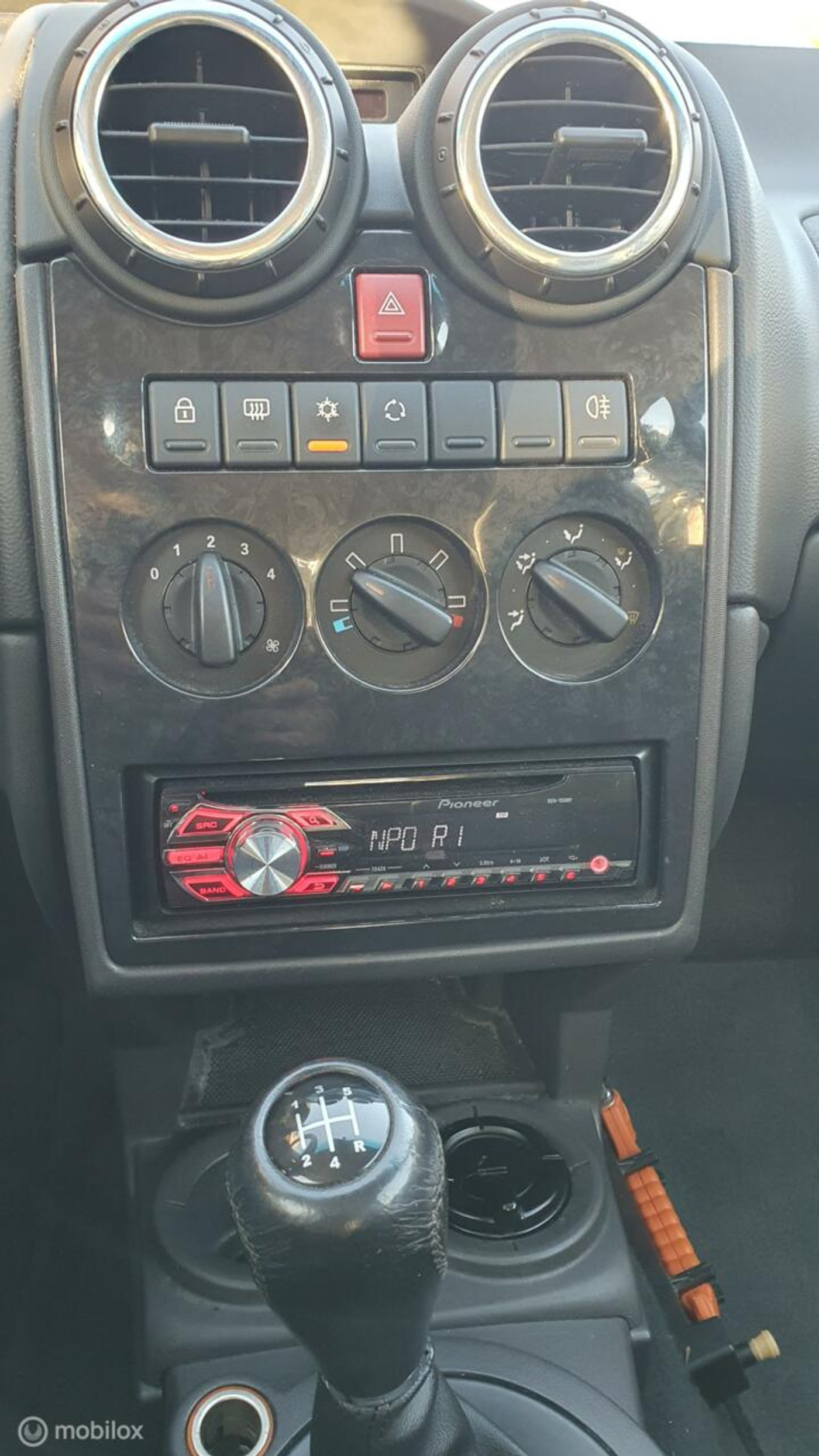 Foto van Rover 25
