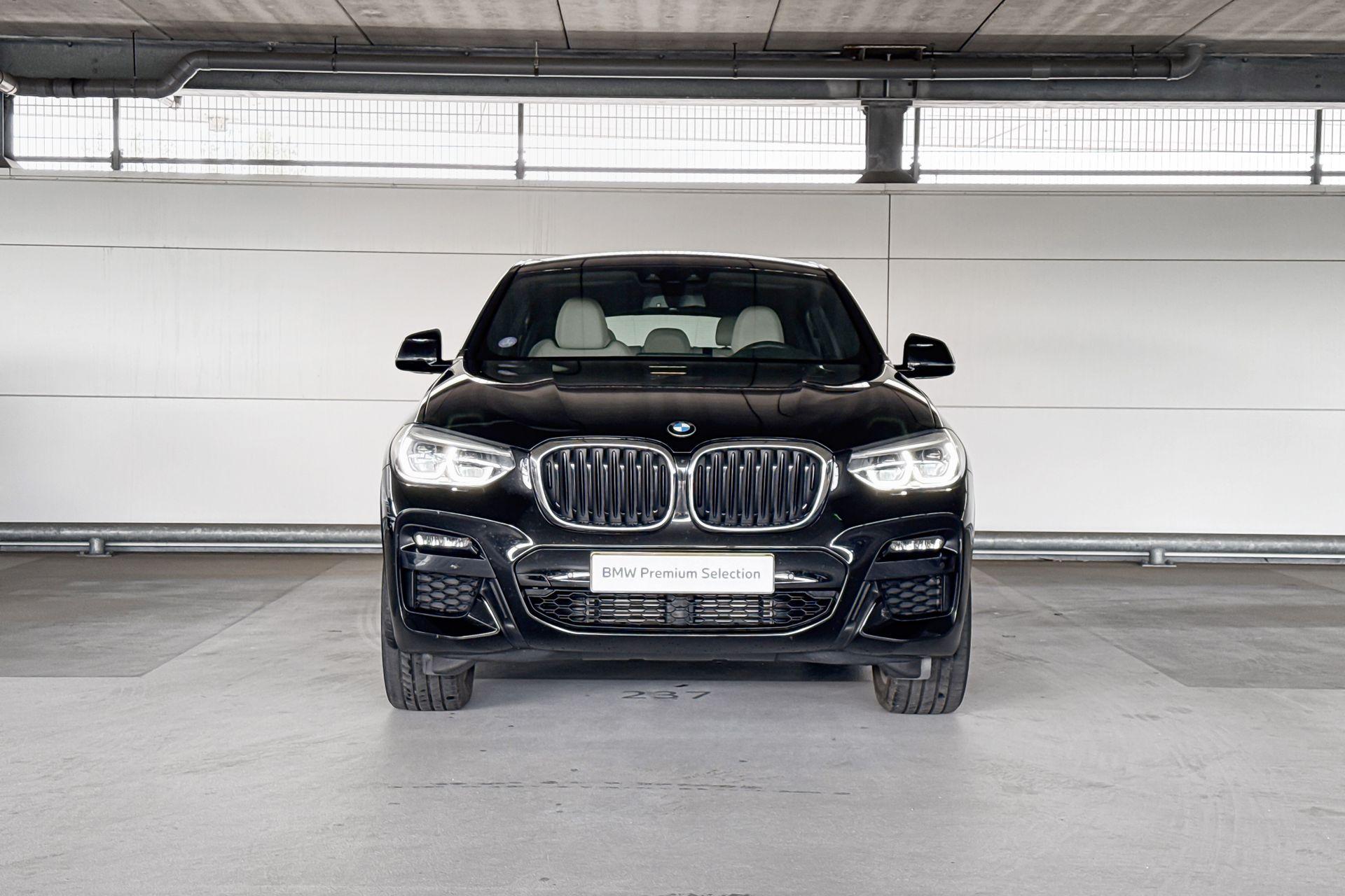 Foto van BMW X4 Xdrive20i