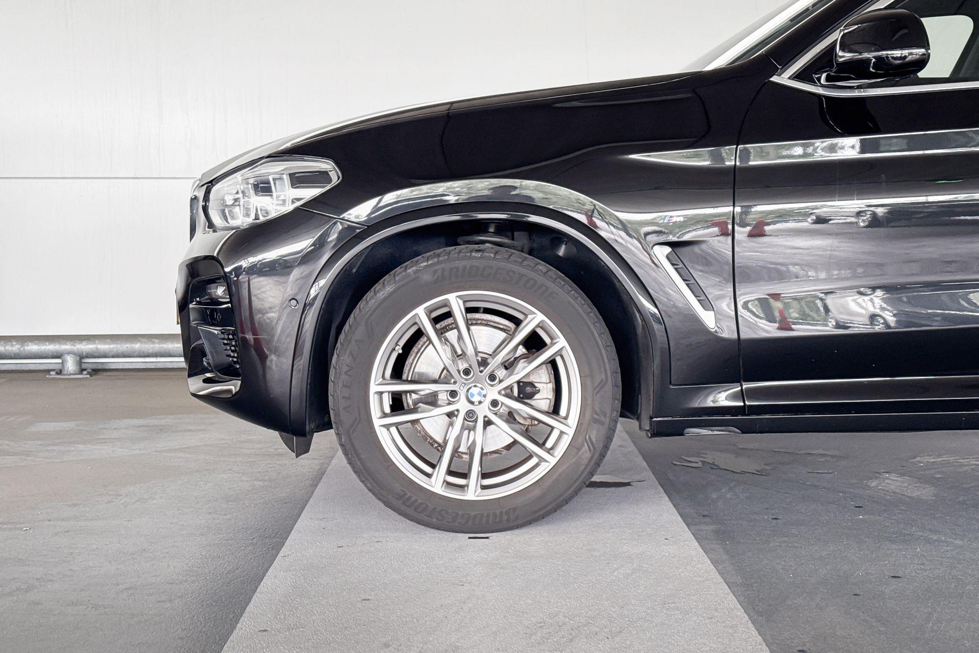 Foto van BMW X4 Xdrive20i