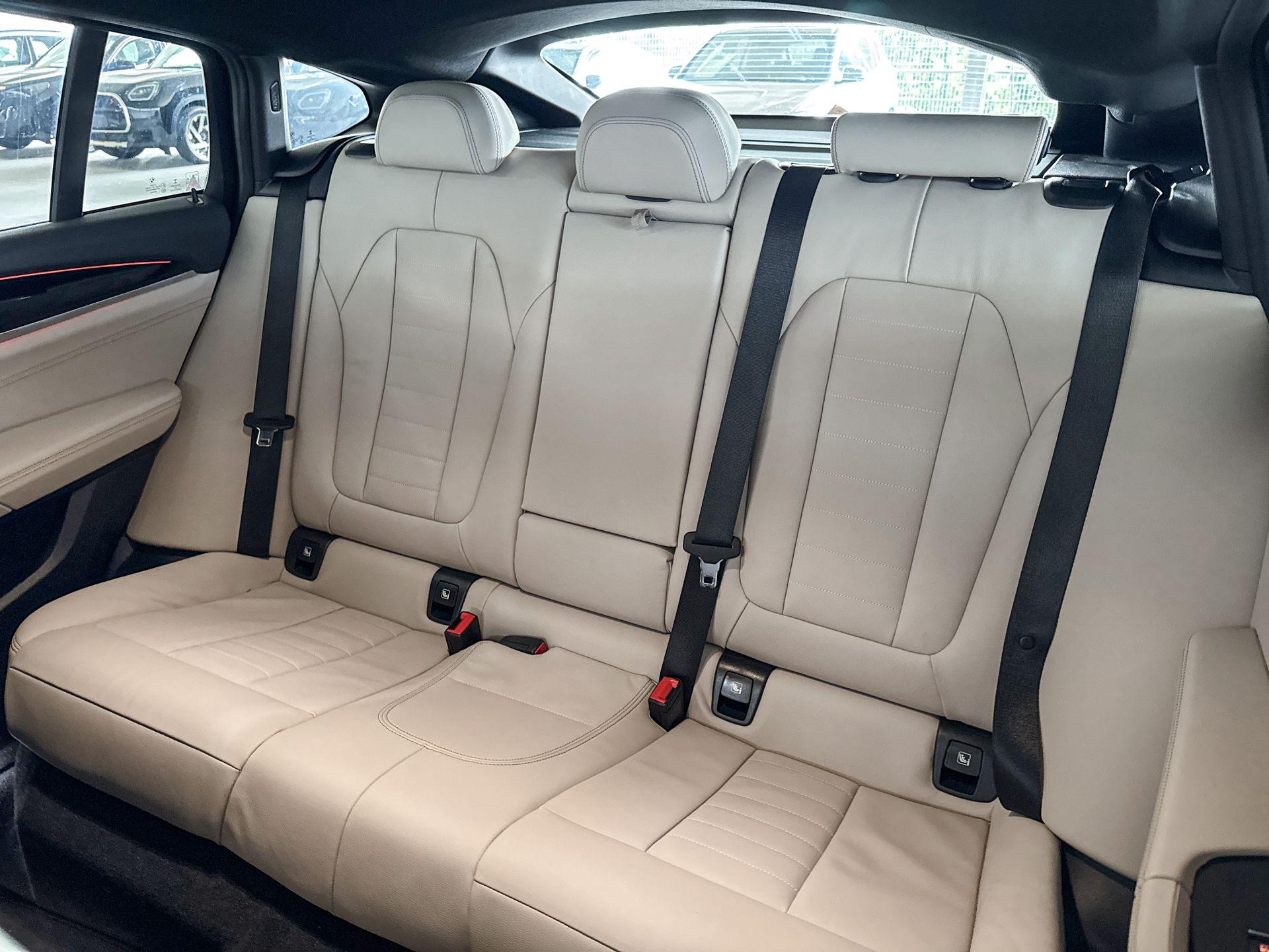 Foto van BMW X4 Xdrive20i