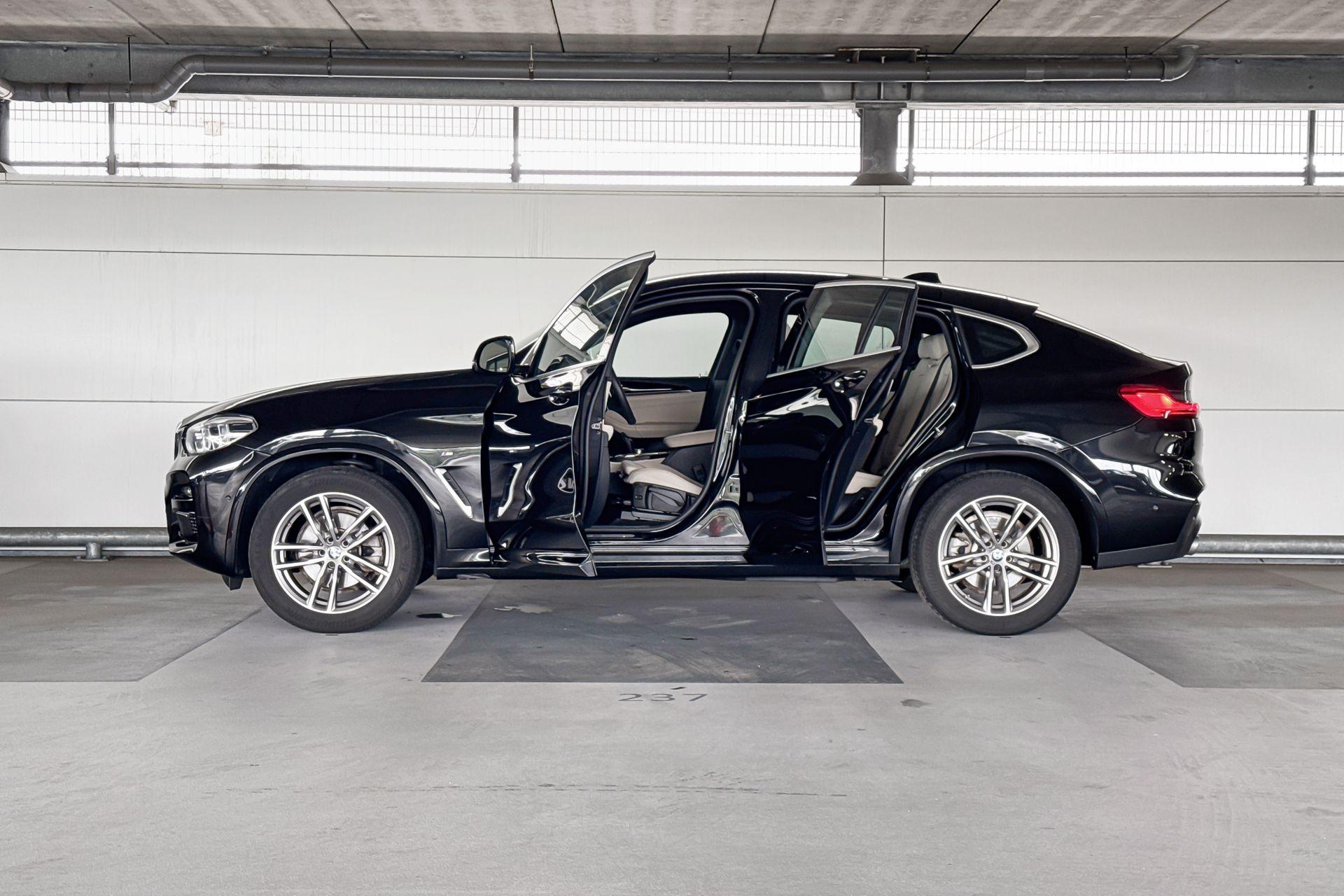 Foto van BMW X4 Xdrive20i