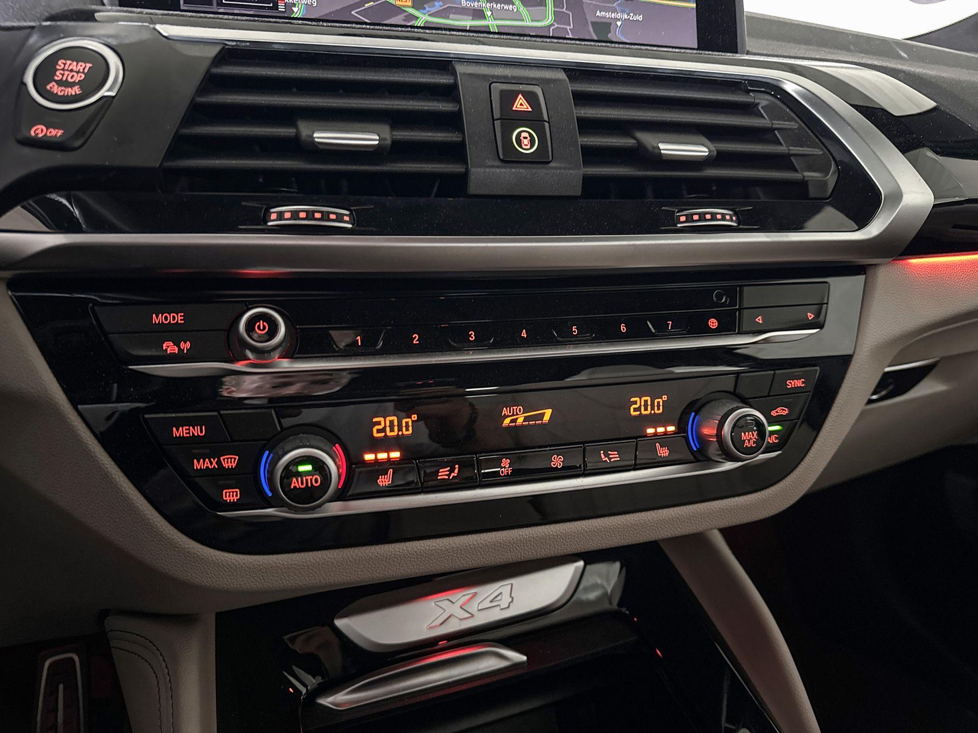 Foto van BMW X4 Xdrive20i