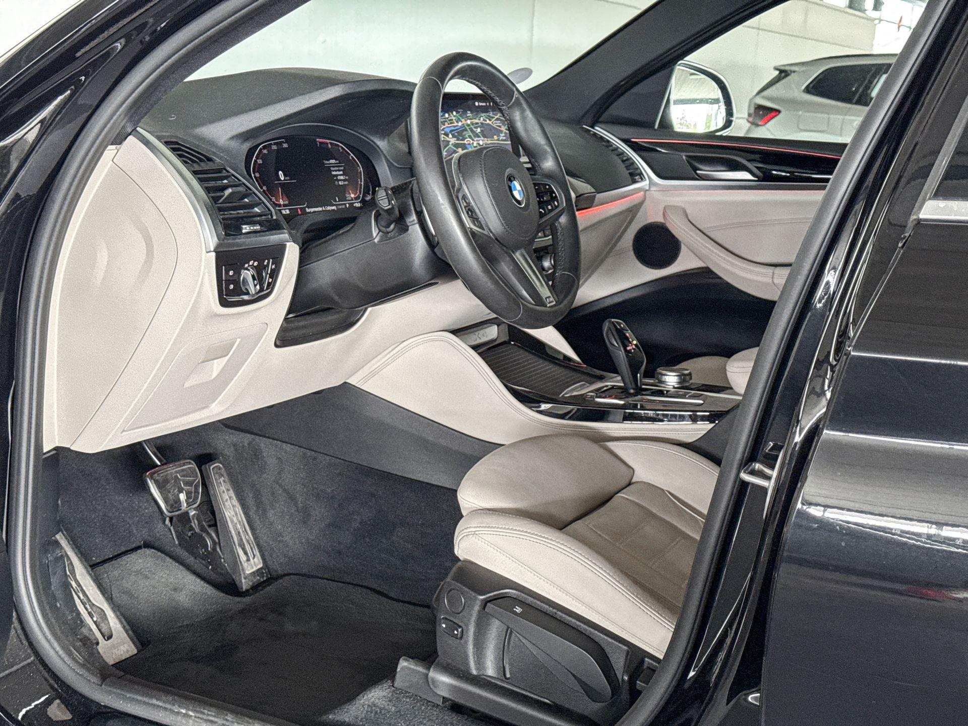 Foto van BMW X4 Xdrive20i