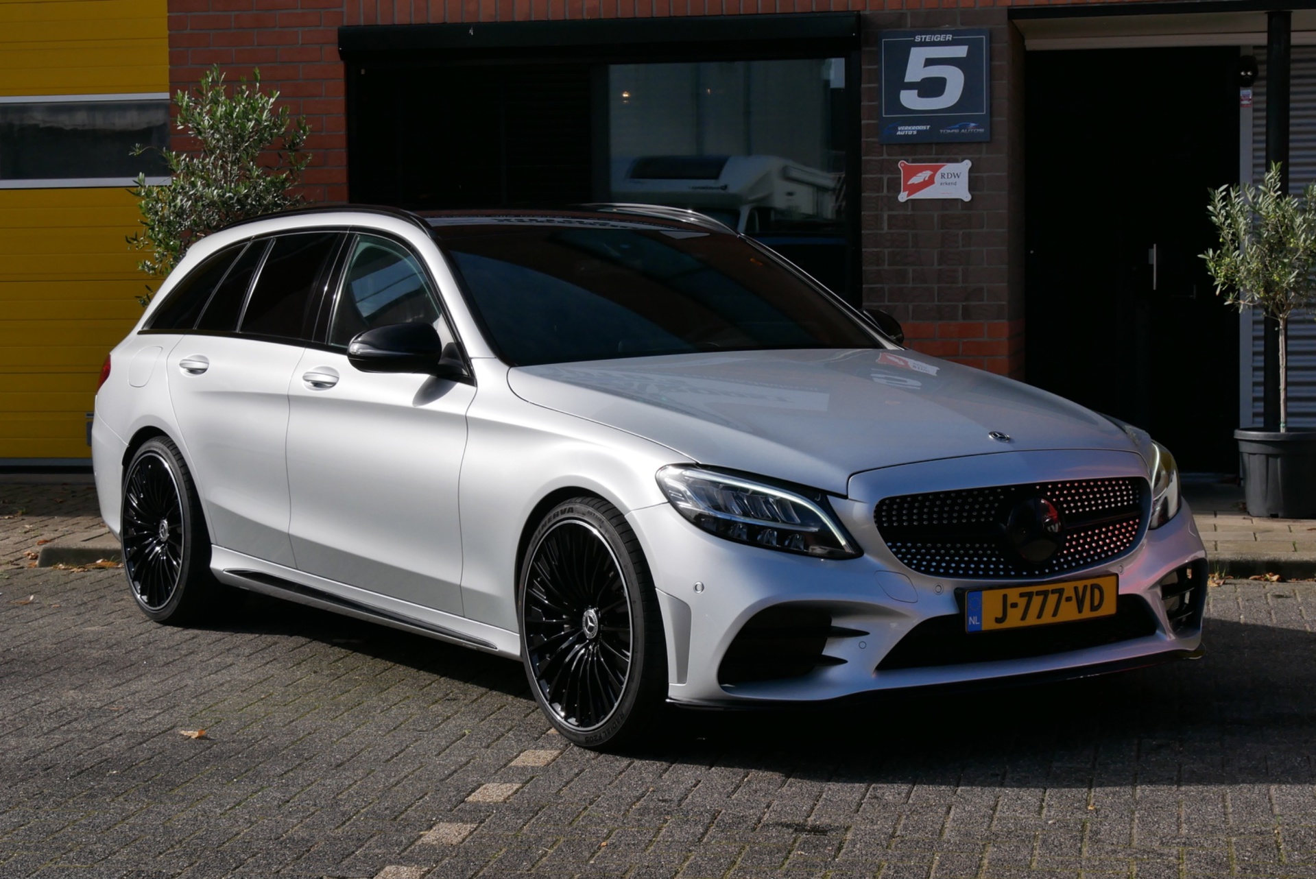 Foto van Mercedes-Benz C 200