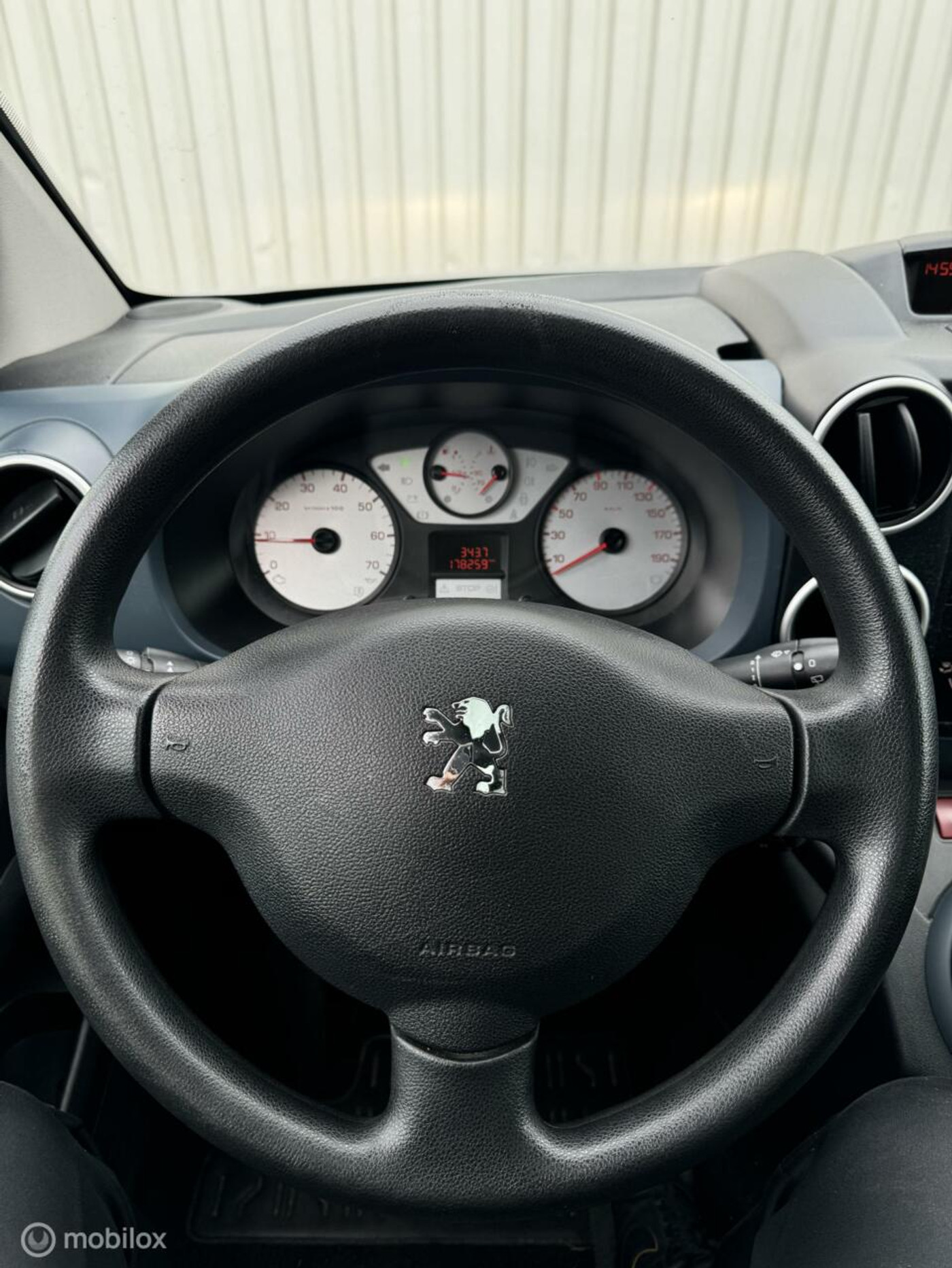 Foto van Peugeot Partner Tepee