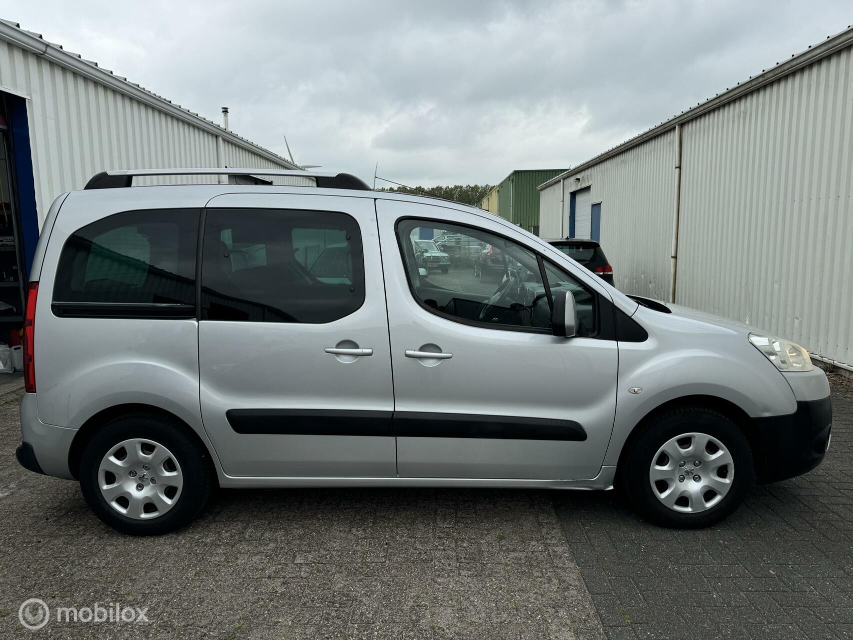 Foto van Peugeot Partner Tepee