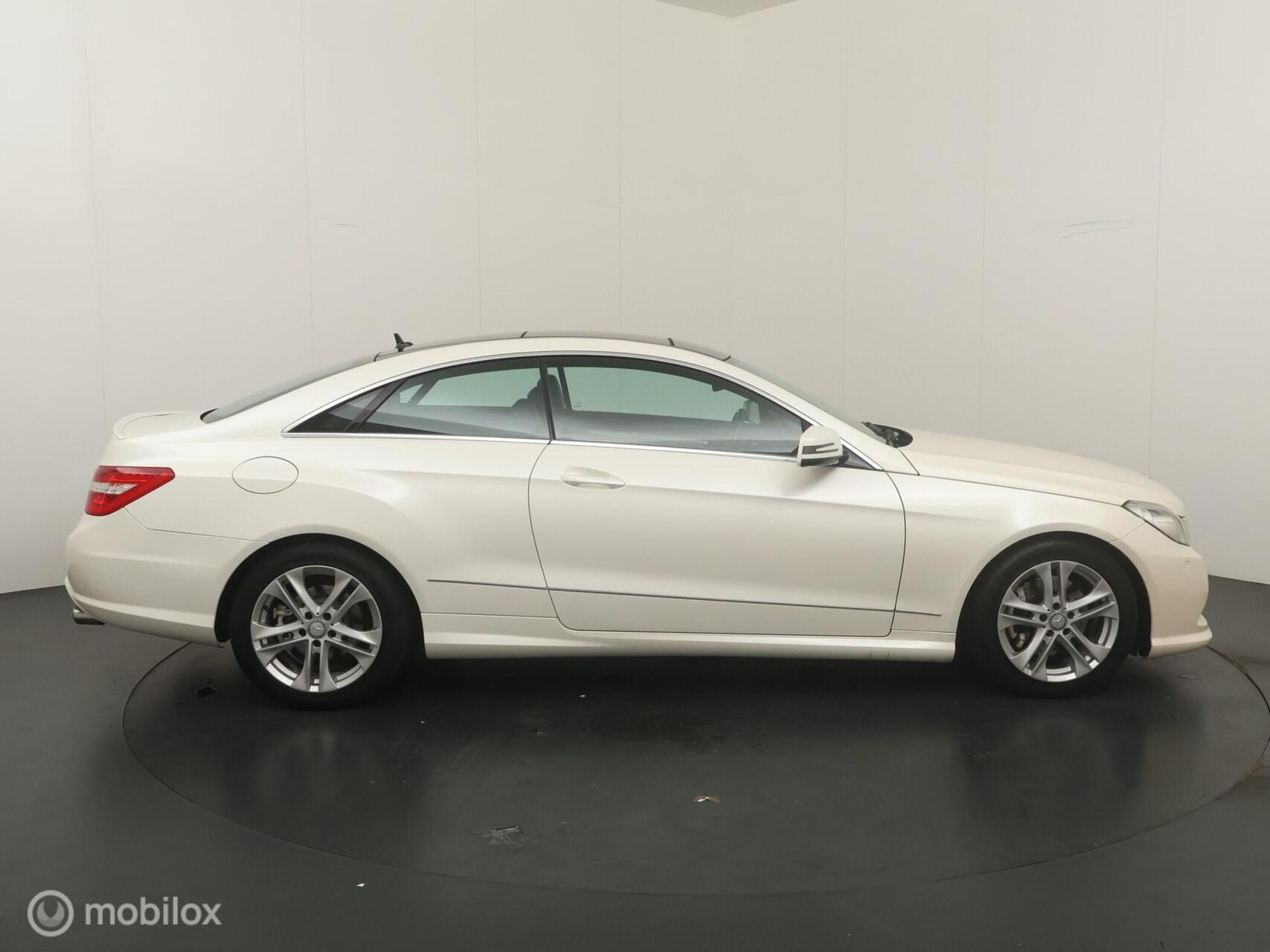 Foto van Mercedes-Benz E 200 Cgi