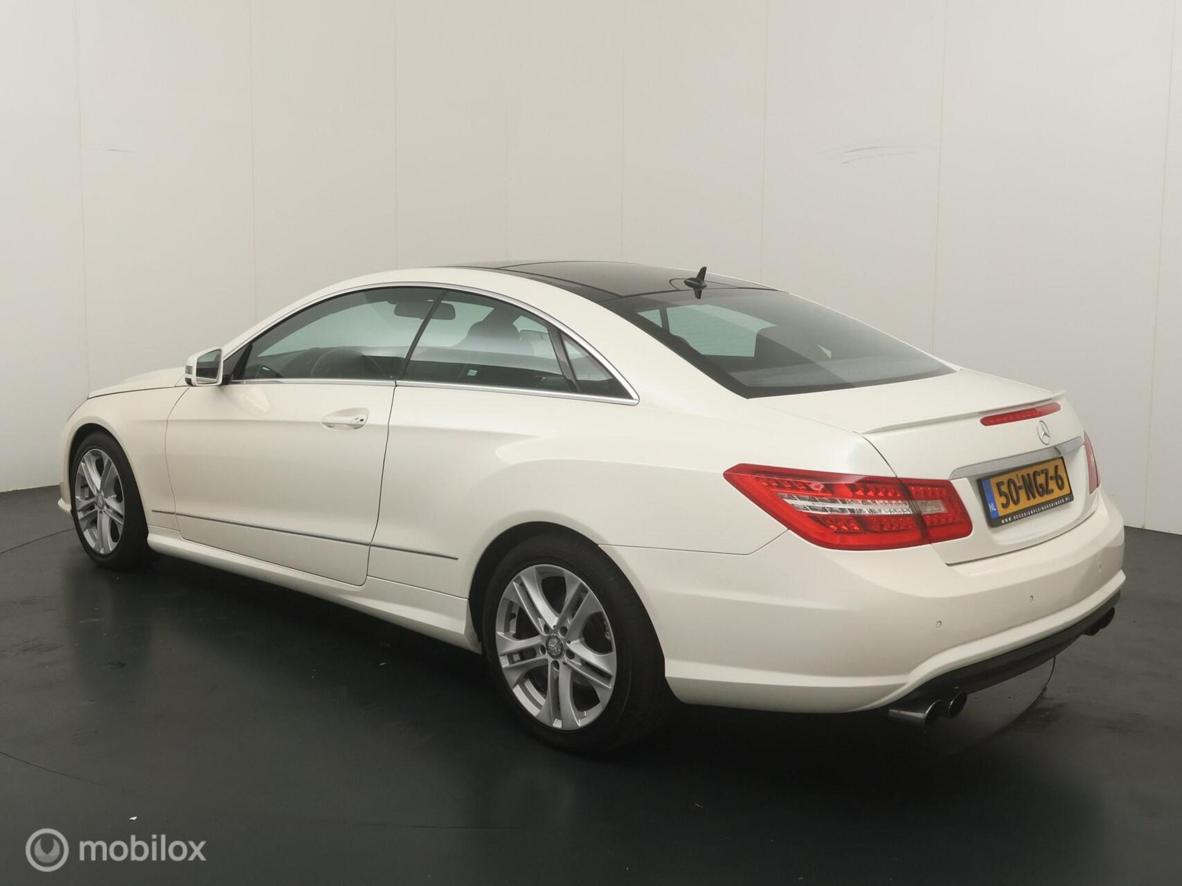 Foto van Mercedes-Benz E 200 Cgi