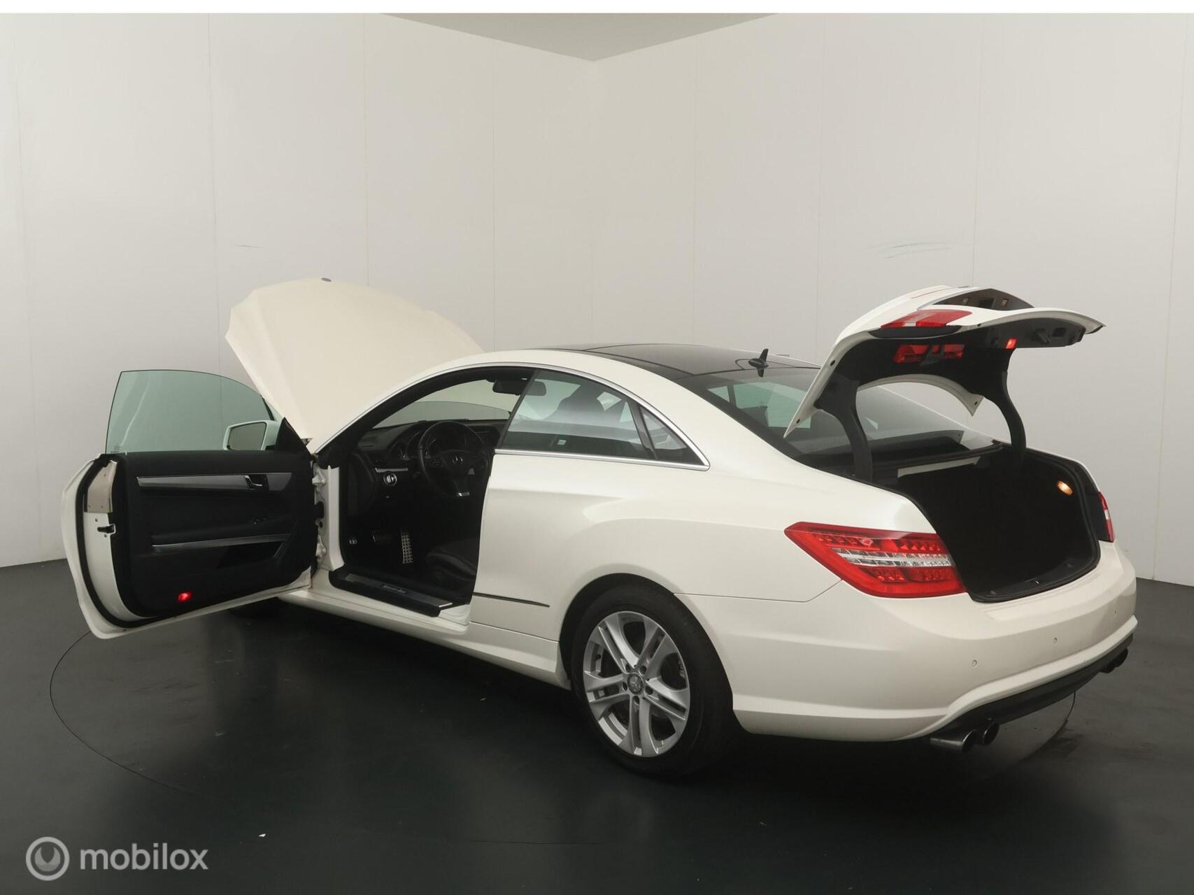 Foto van Mercedes-Benz E 200 Cgi