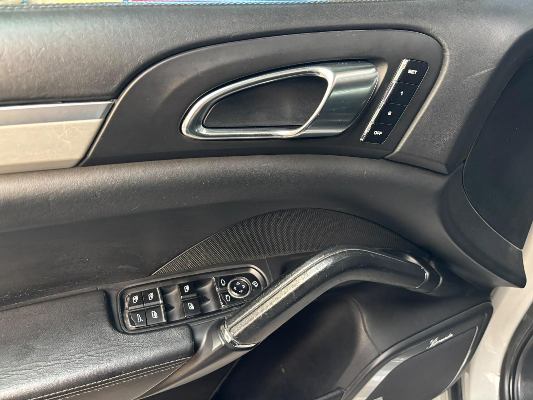 Foto van Porsche Cayenne Turbo