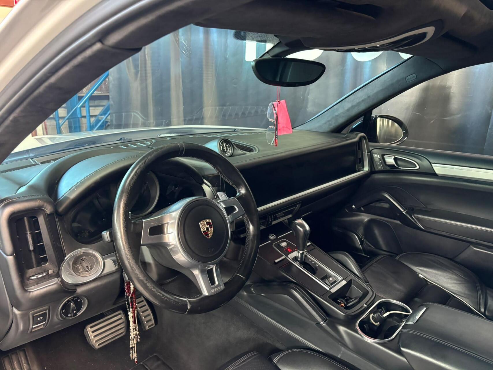 Foto van Porsche Cayenne Turbo