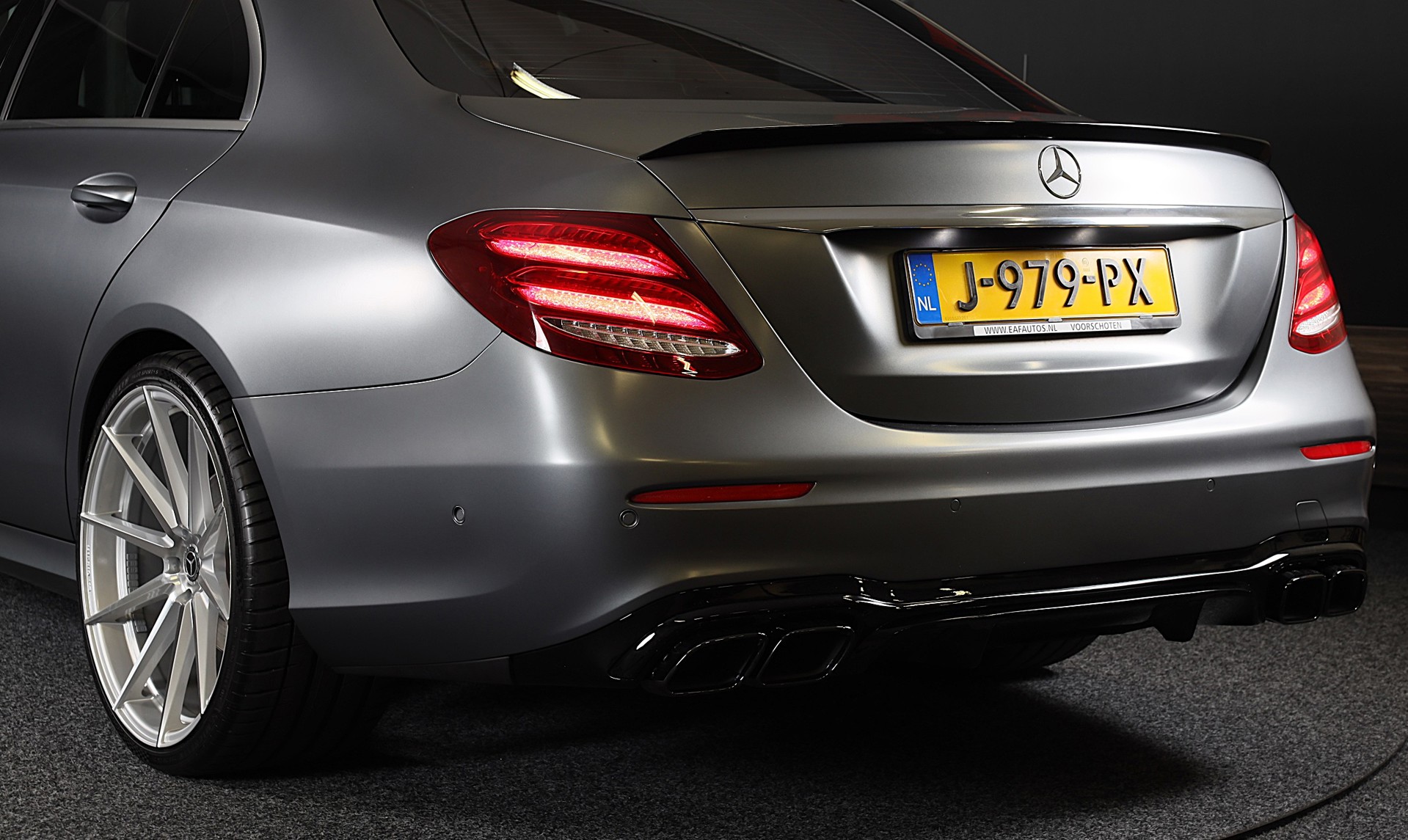 Foto van Mercedes-Benz E 200