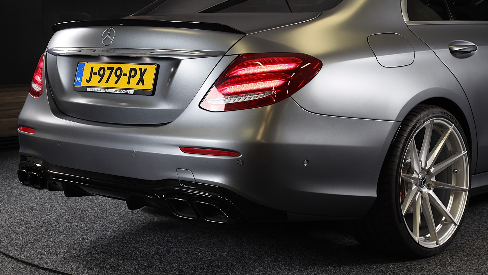 Foto van Mercedes-Benz E 200