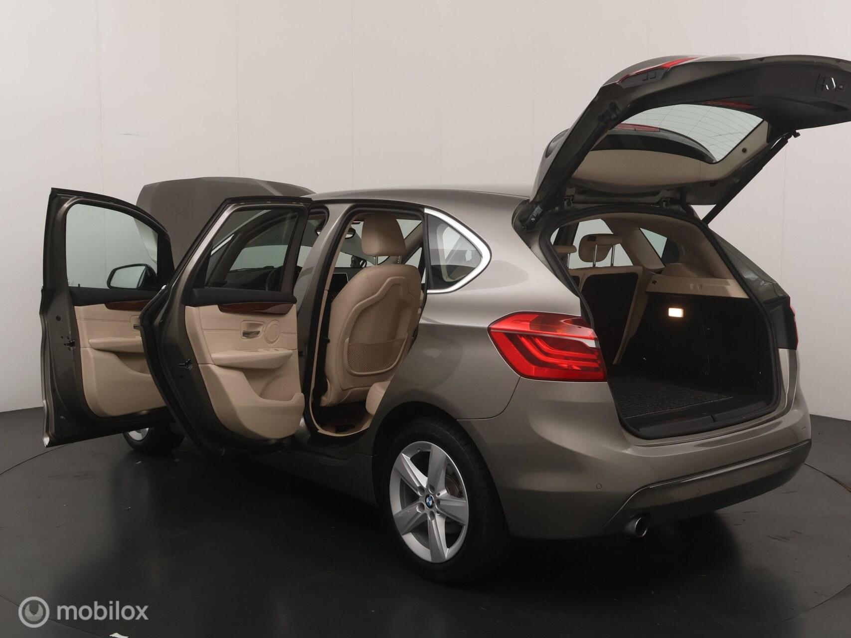 Foto van BMW 218i Active Tourer