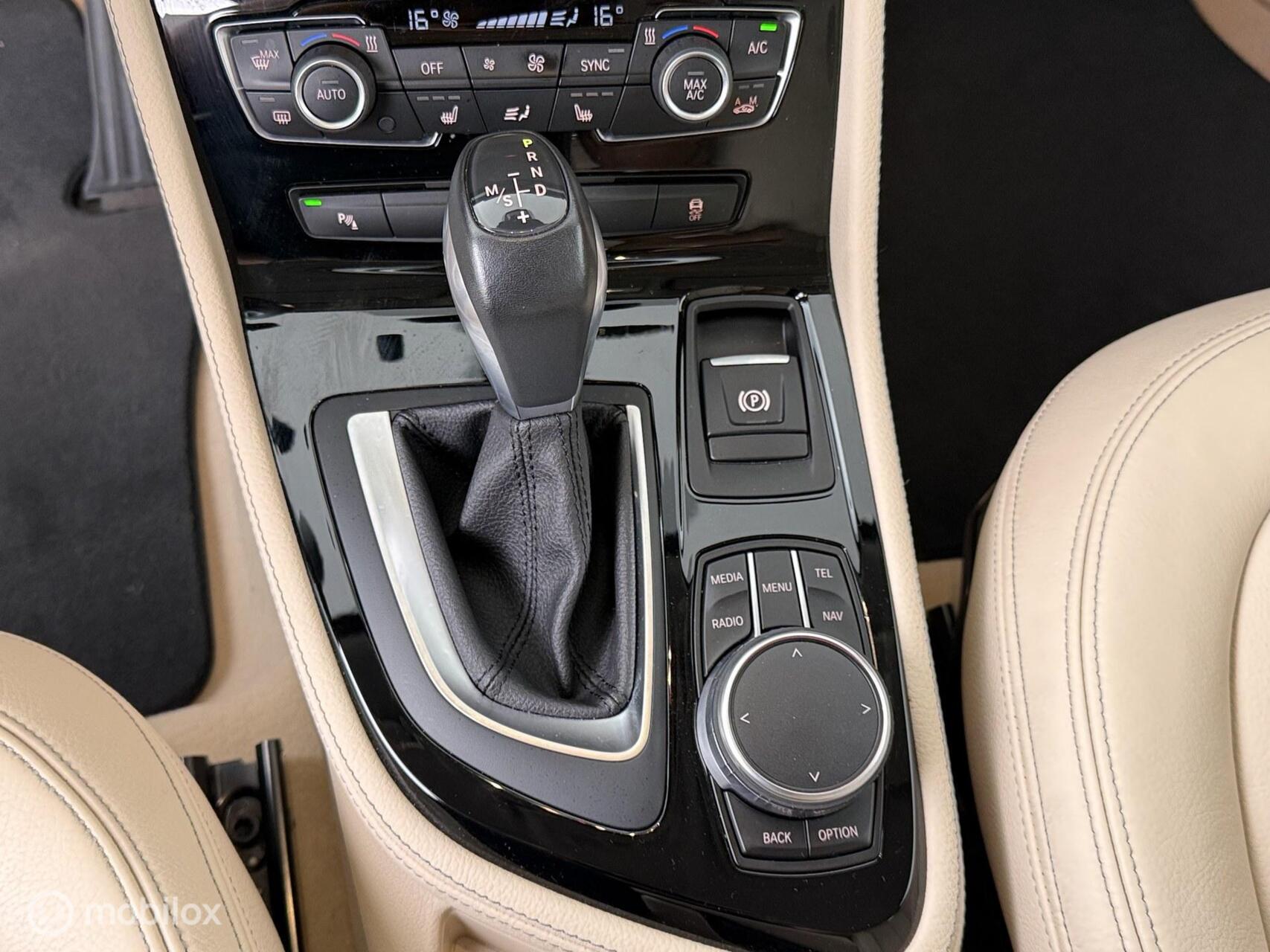 Foto van BMW 218i Active Tourer