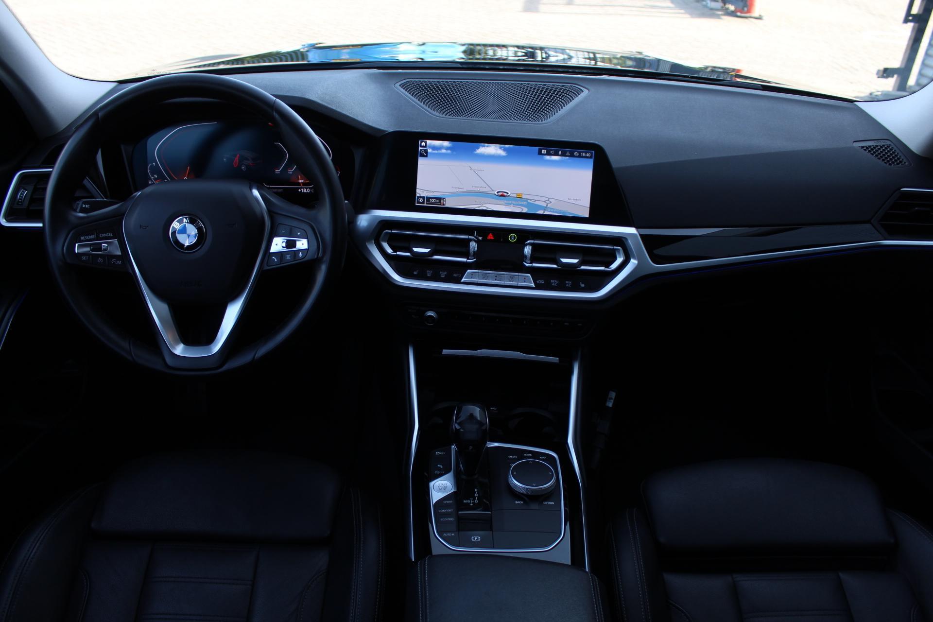 Foto van BMW 320i